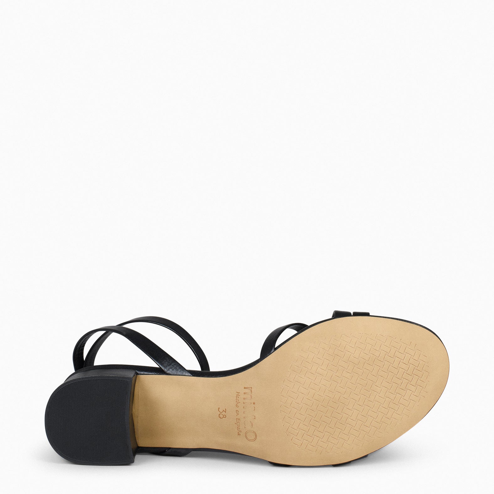 VIENA – BLACK SANDAL WITH THIN STRAPS AND LOW HEEL