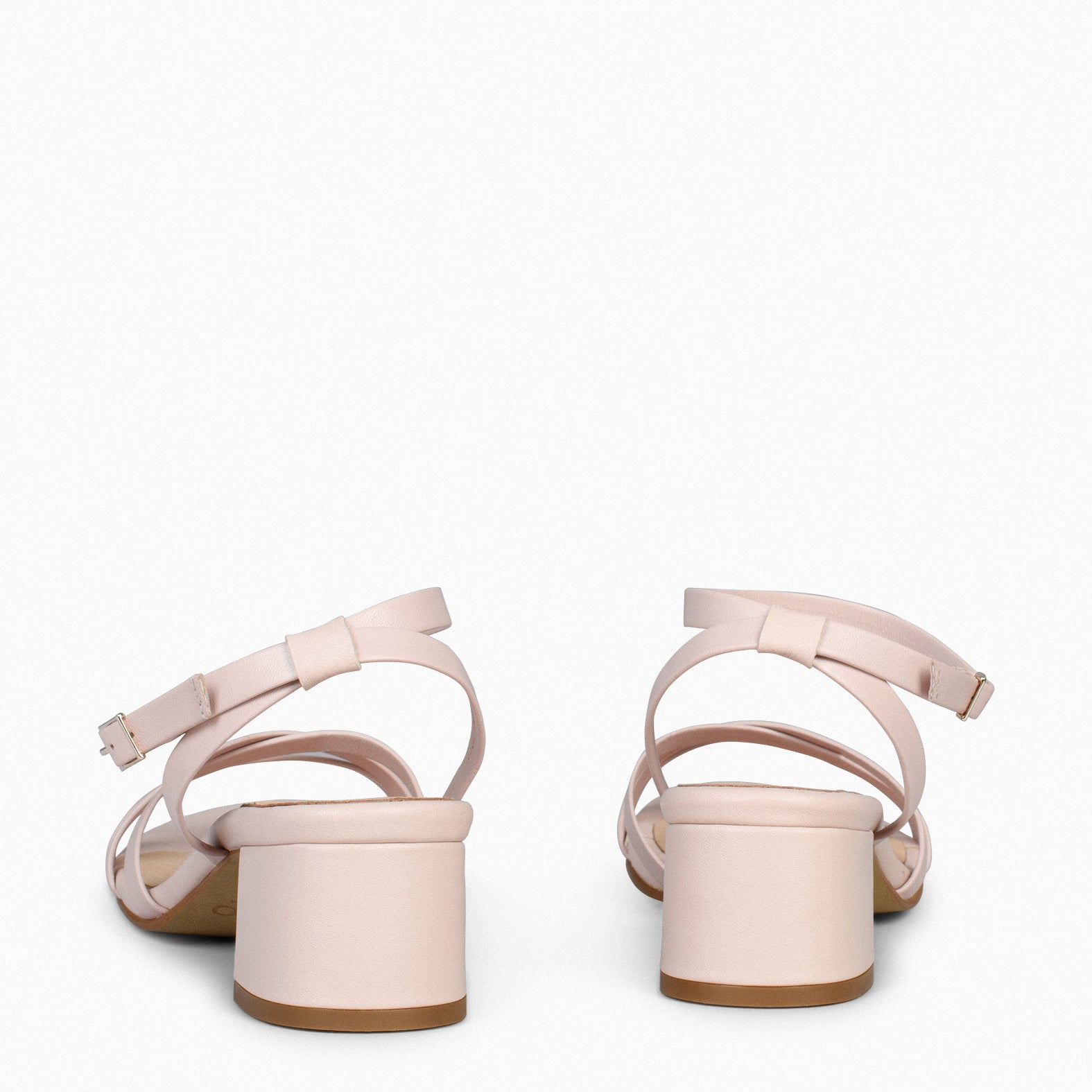 VIENA – NUDE SANDAL WITH THIN STRAPS AND LOW HEEL