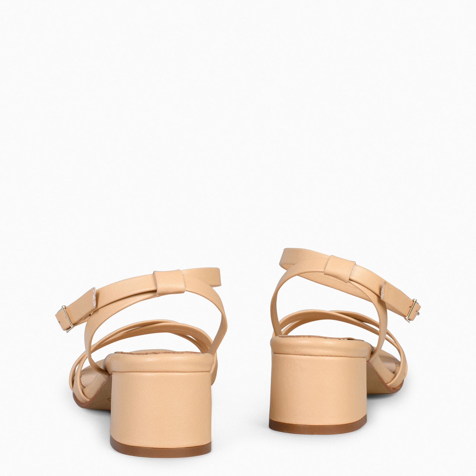 VIENA – BEIGE SANDAL WITH THIN STRAPS AND LOW HEEL