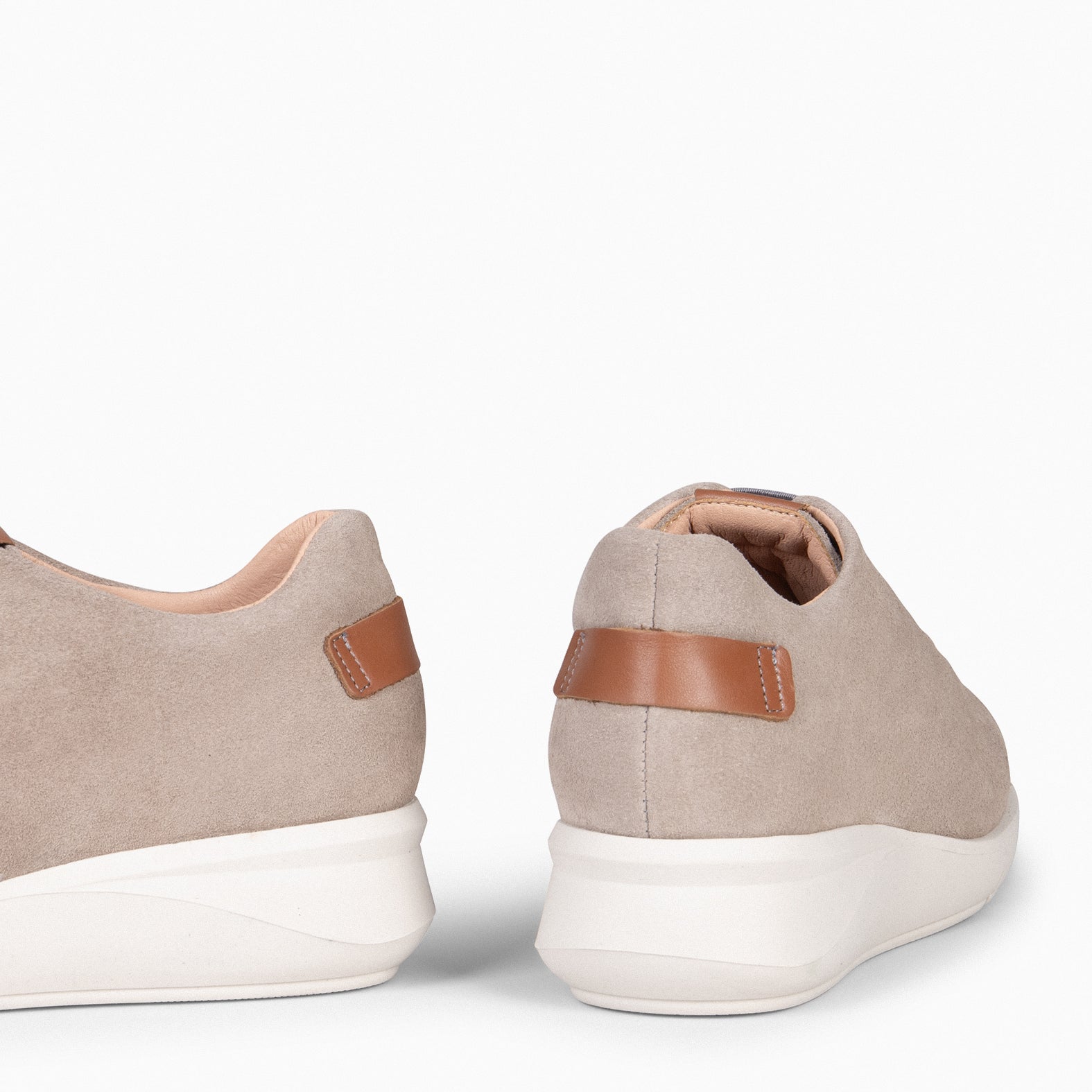 FLY – TAUPE casual sneaker with elastic laces