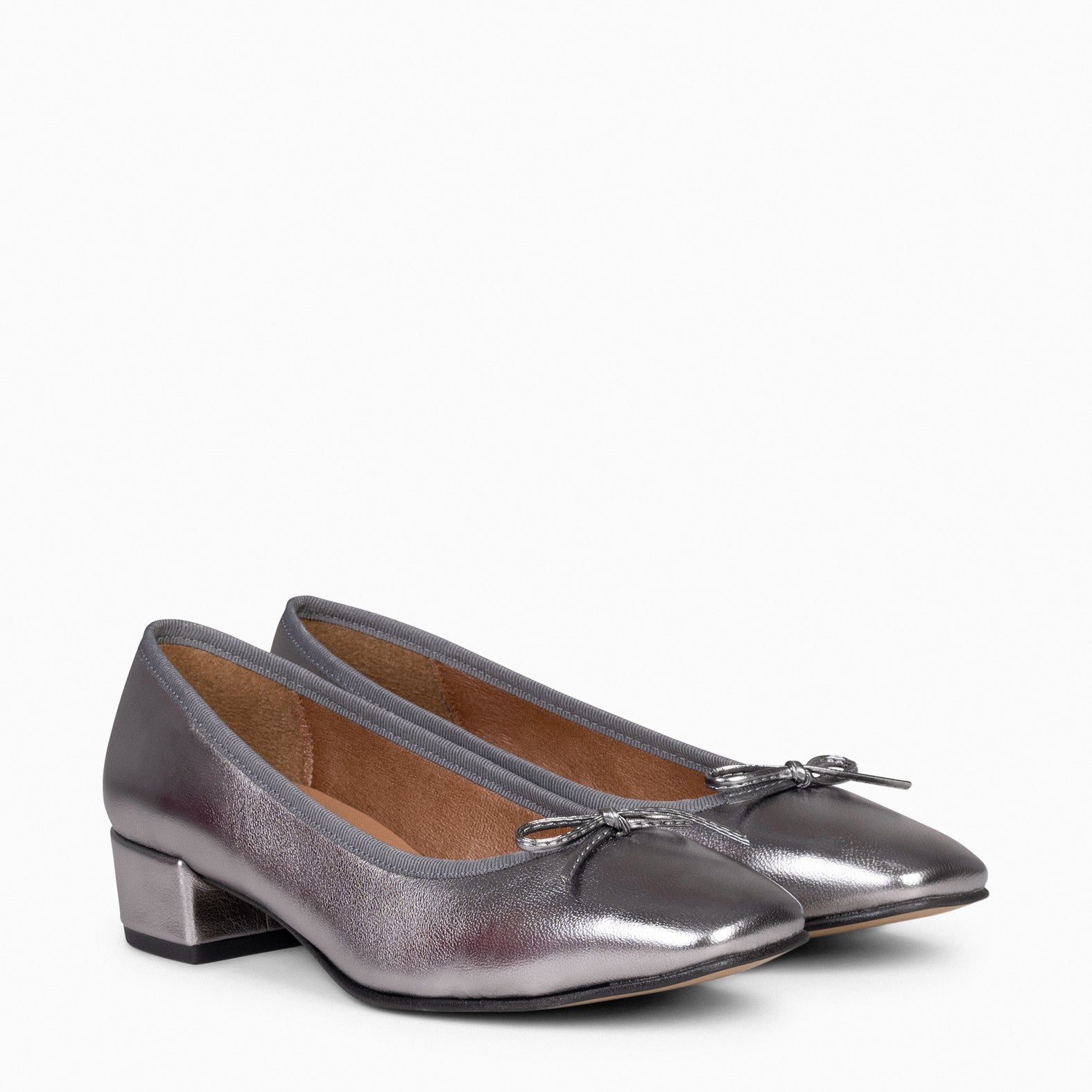 OPERA SILVER ballerina with heel miMaO