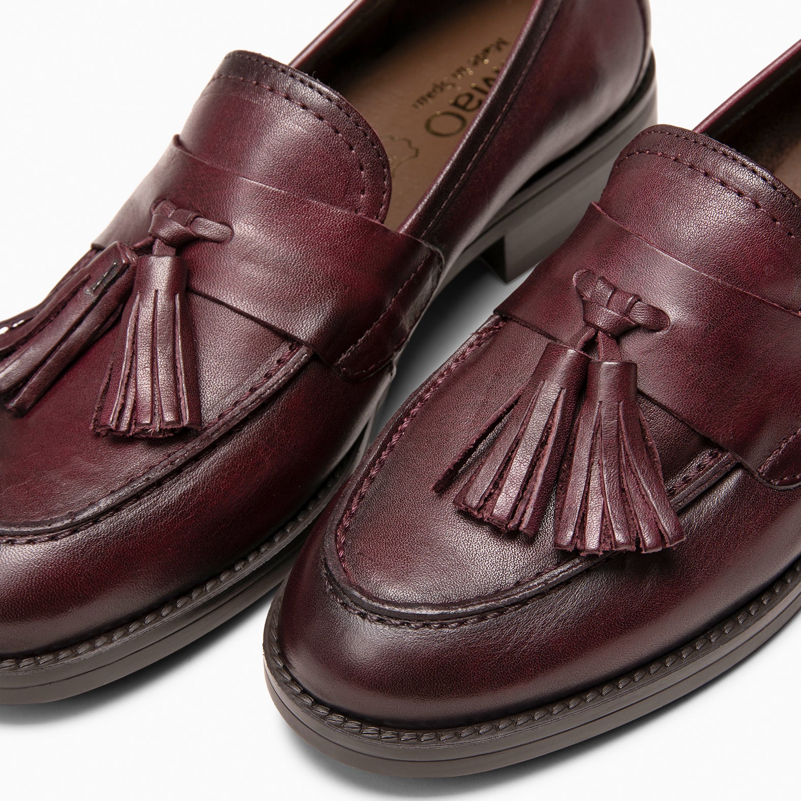NARA - BURGUNDY leather loafers with tassels