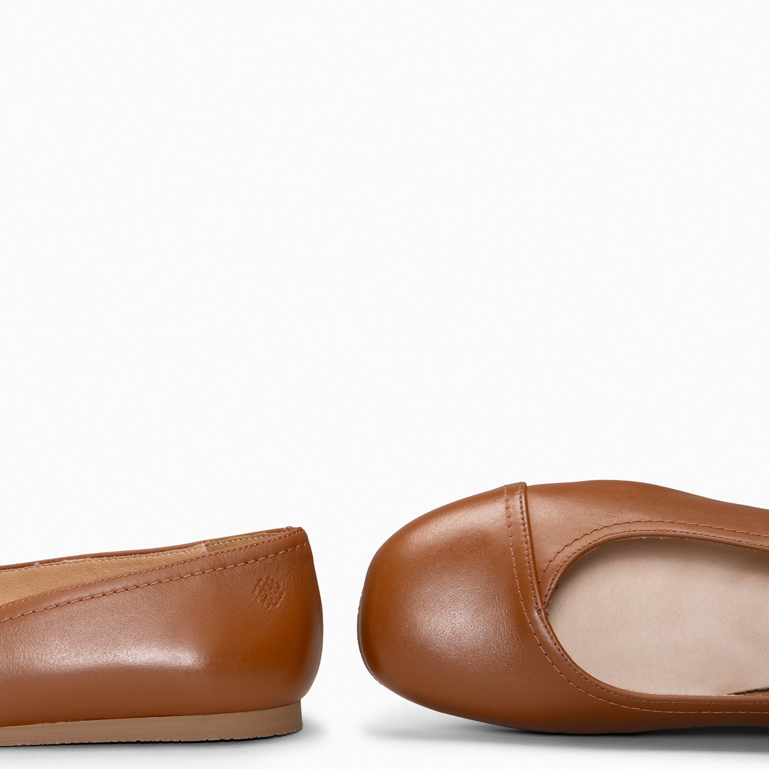 PLUMA - BAILARINA ESTILO BARESOFT CUERO