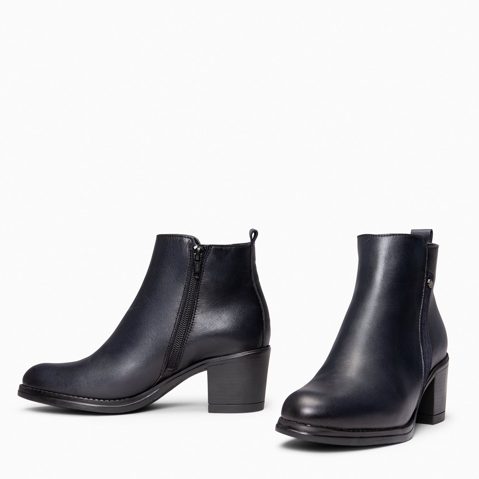 MONTSE – Botín de tacón ancho de piel MARINO