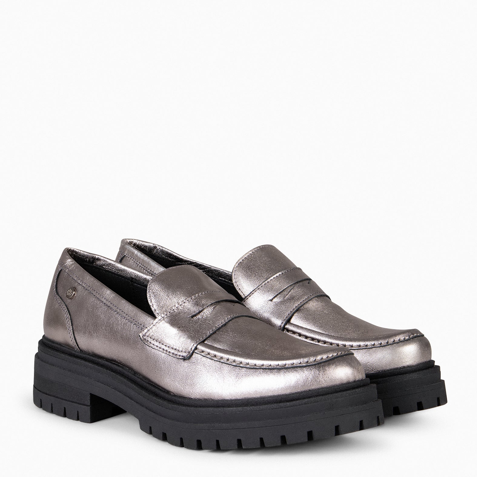 TAYLOR – METALLIC Moccasin with track sole