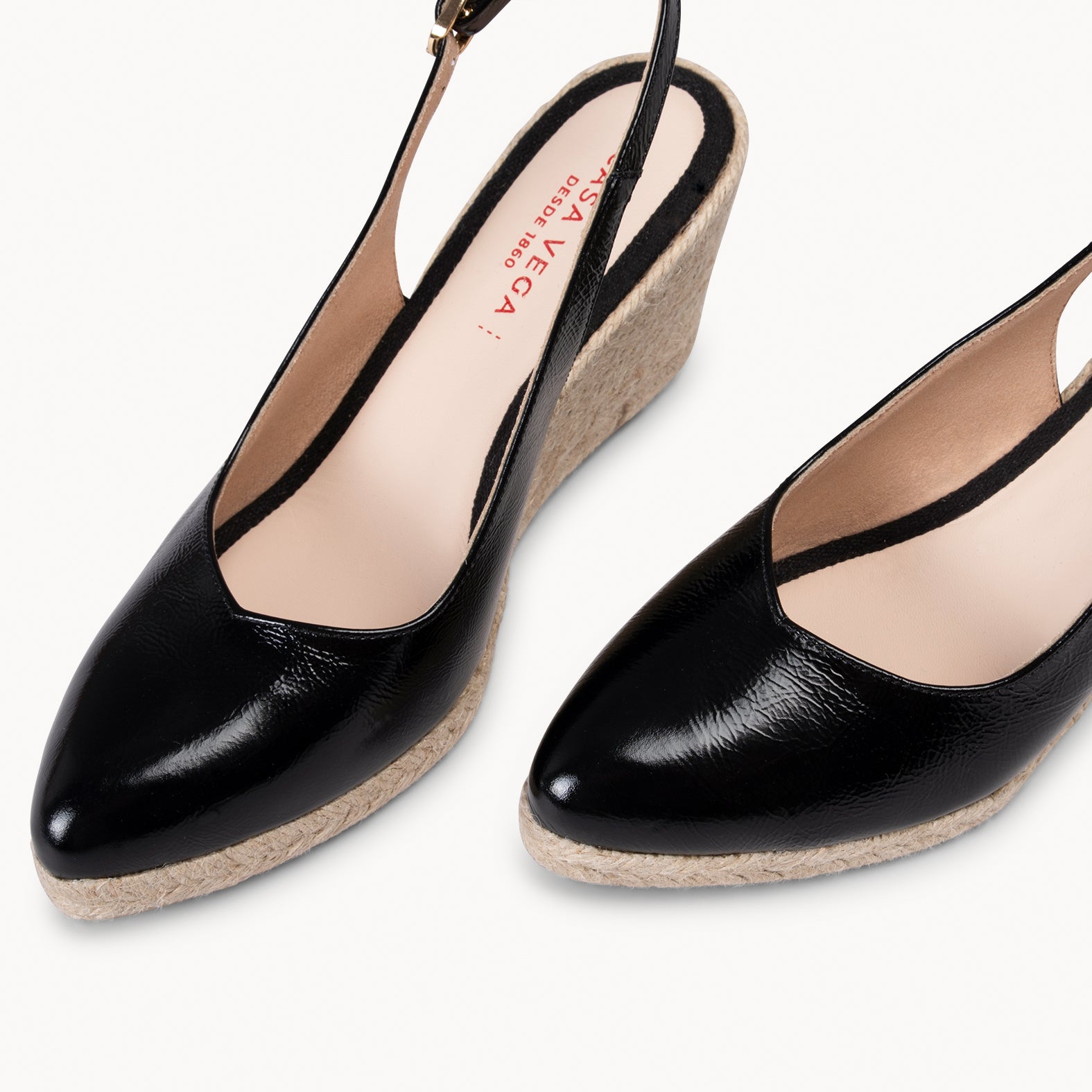 ALBA - BLACK leather wedge with polished jute
