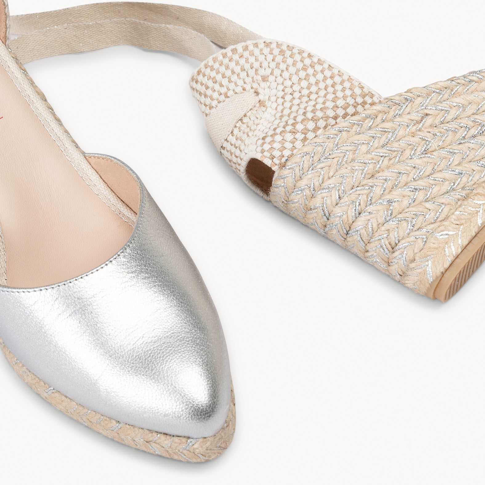 LEONOR - CUÑA PLATA DE PIEL CON CINTAS