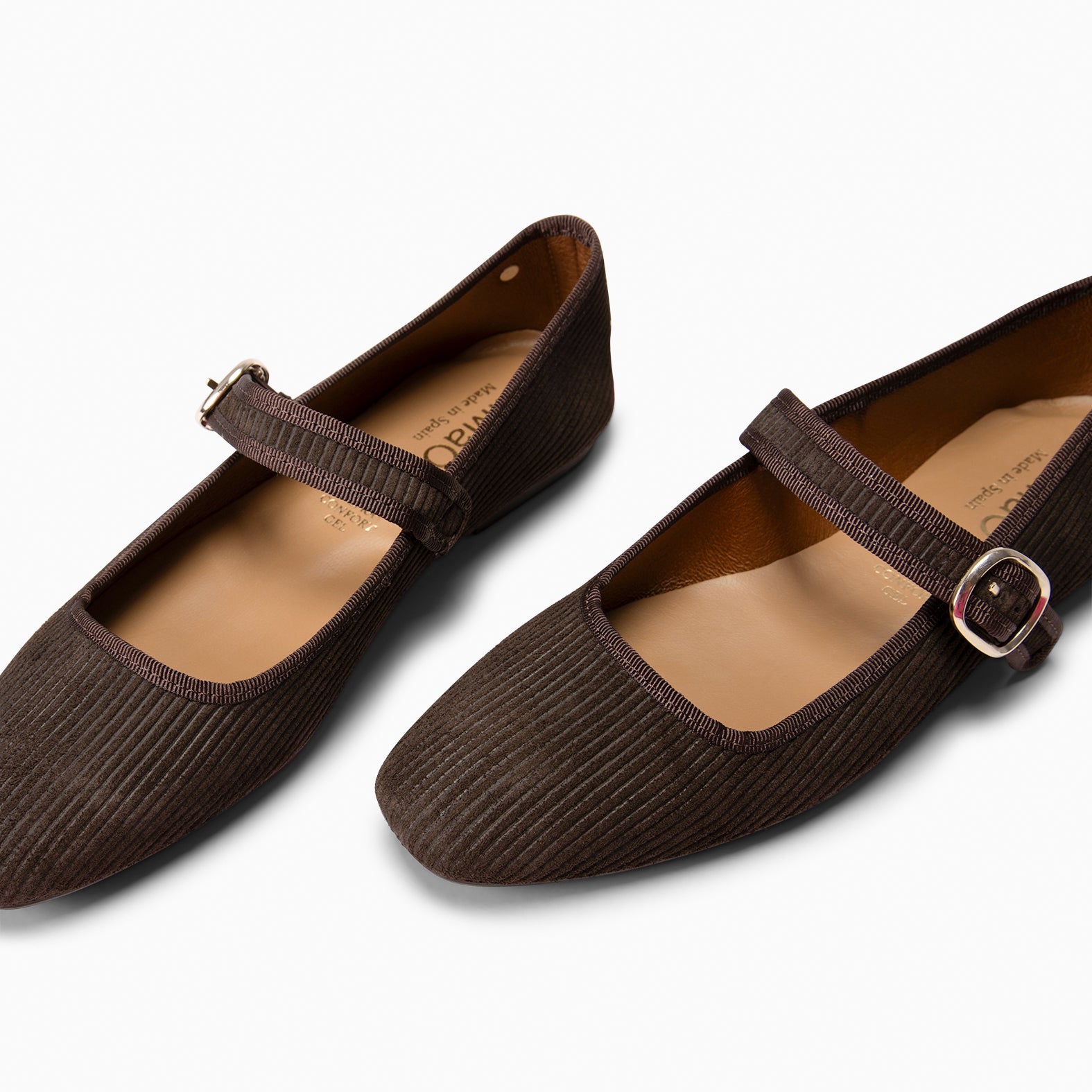 LARA - Merceditas con tira de serraje efecto pana MARRON