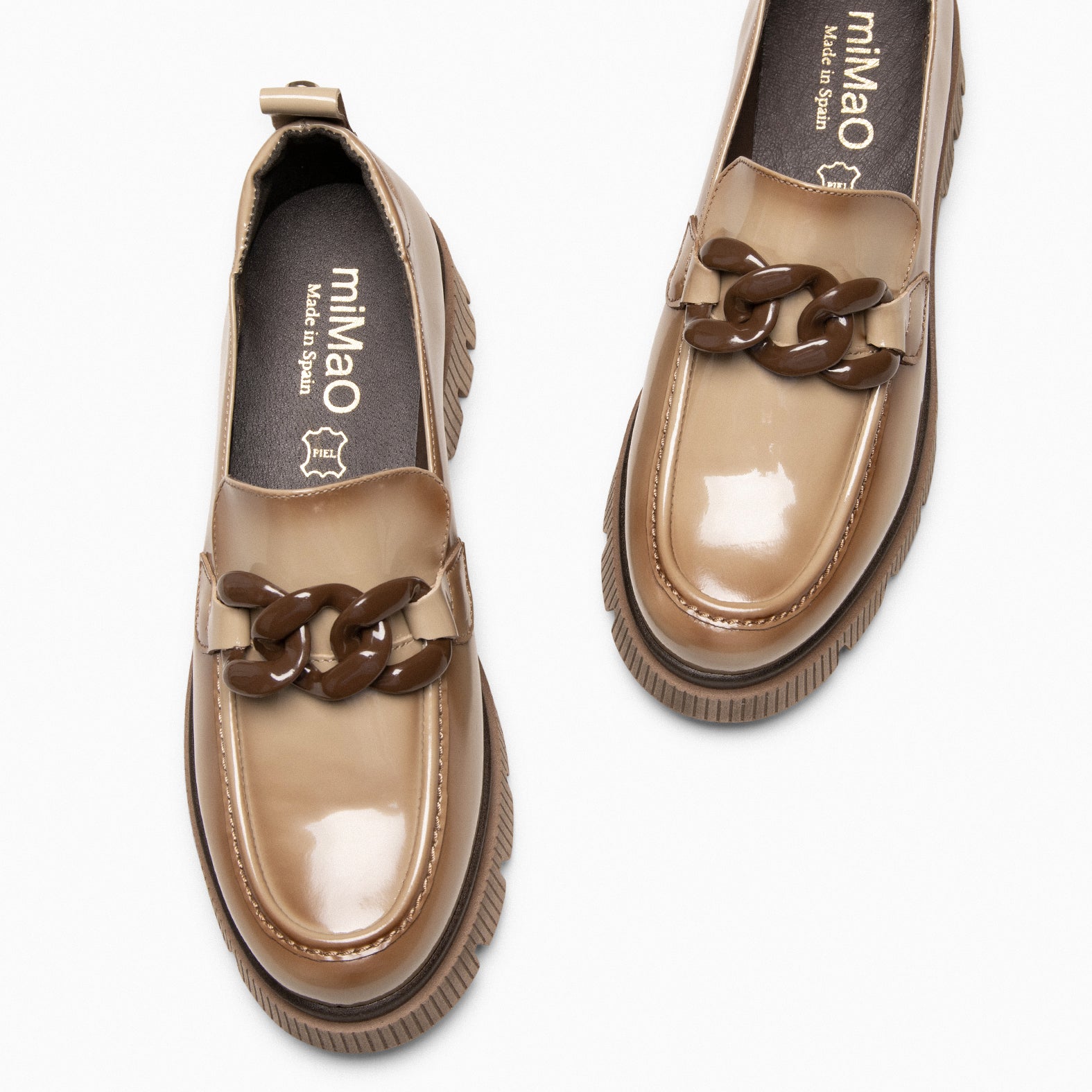 LOLA – BEIGE Moccasin with track sole