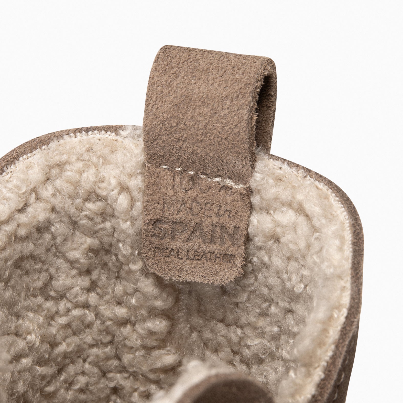 LAPONIA – TAUPE boot with lining