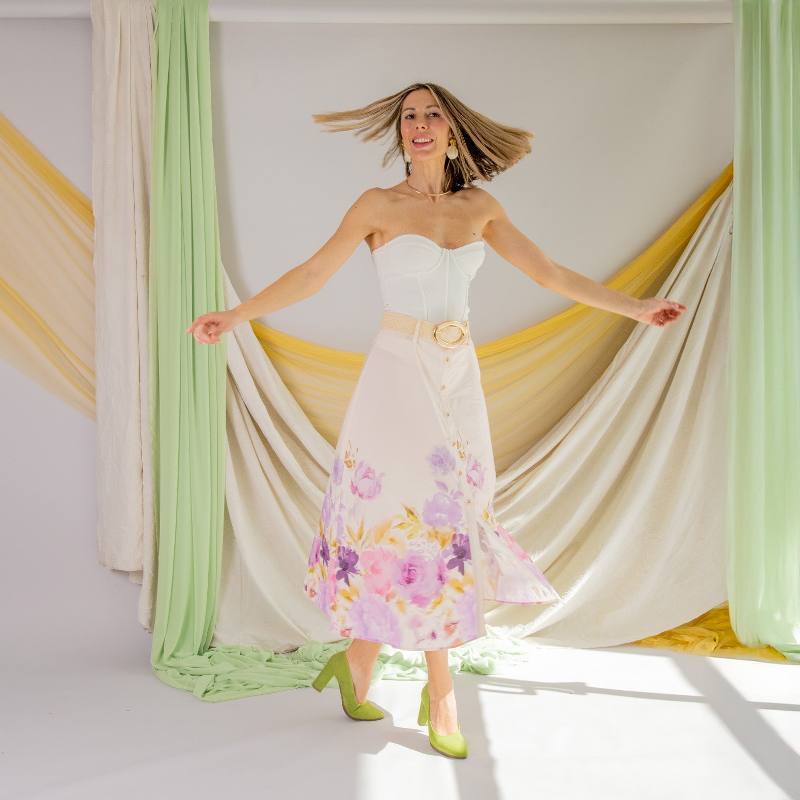 URBAN – Zapatos de tacón alto de ante VERDE PISTACHO