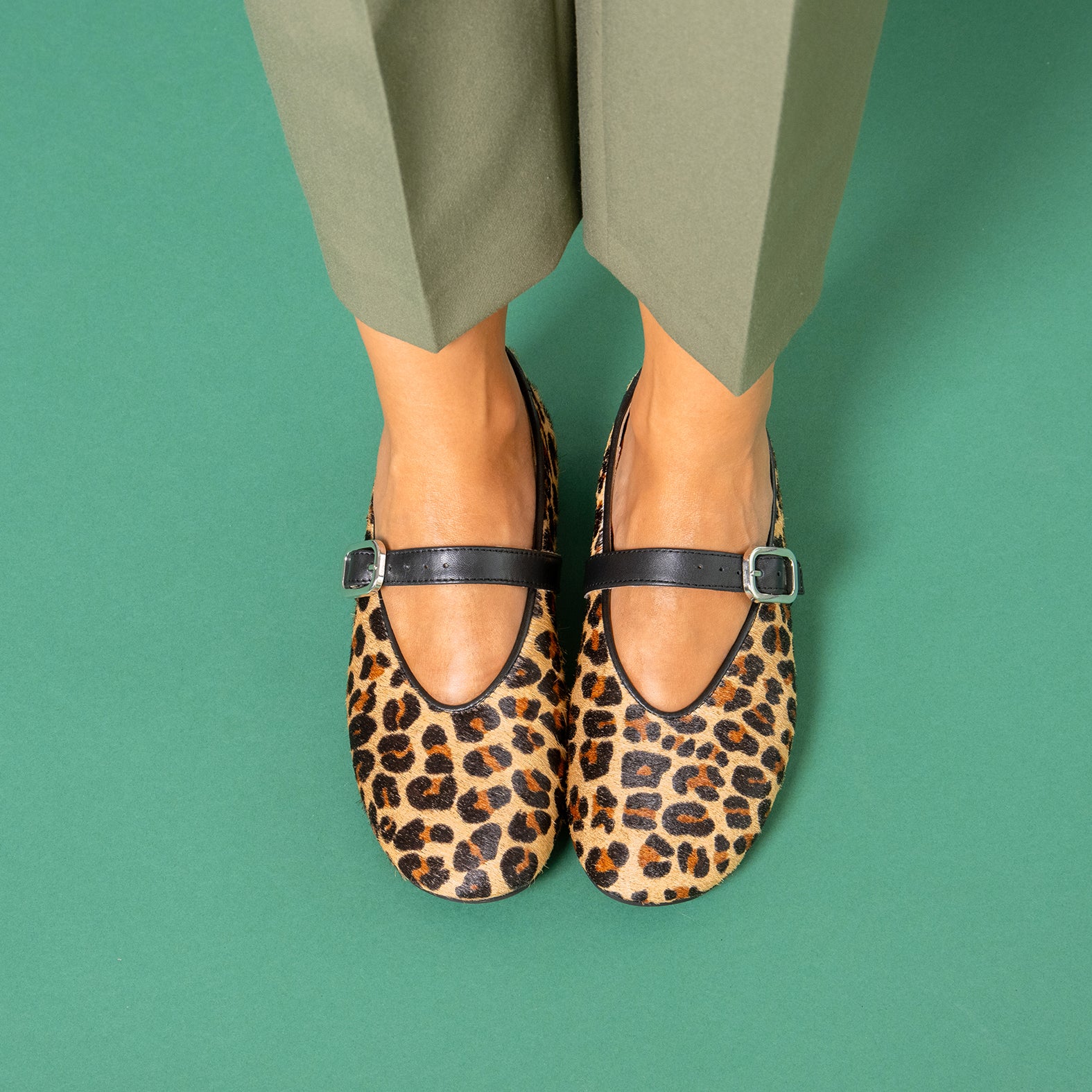 ALHELI - Merceditas con tira ajustable LEOPARDO