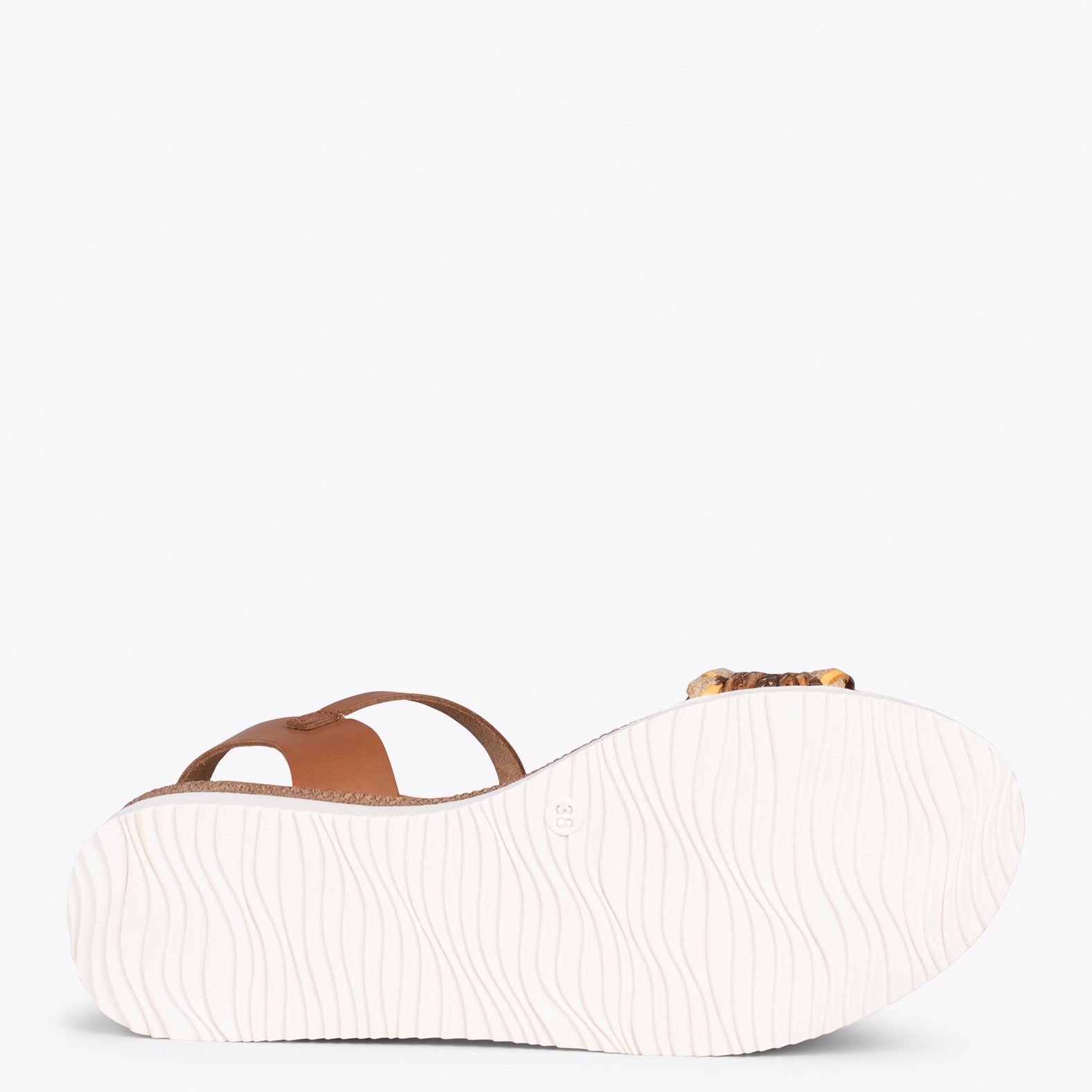 BENISSA – CAMEL raffia flat sandals23129 ROBLE