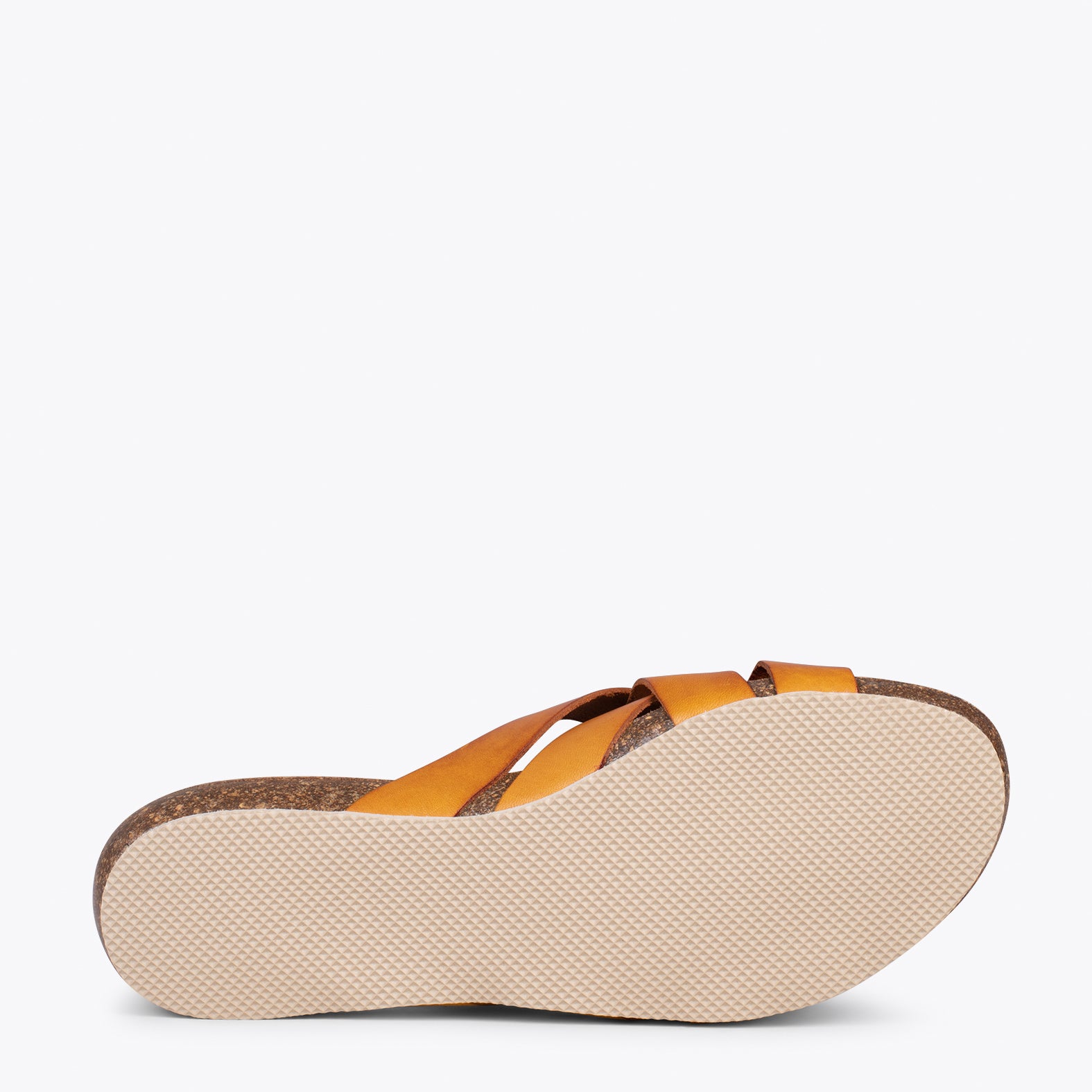 DALIA – Sandales plates en couleur MOUTARDE