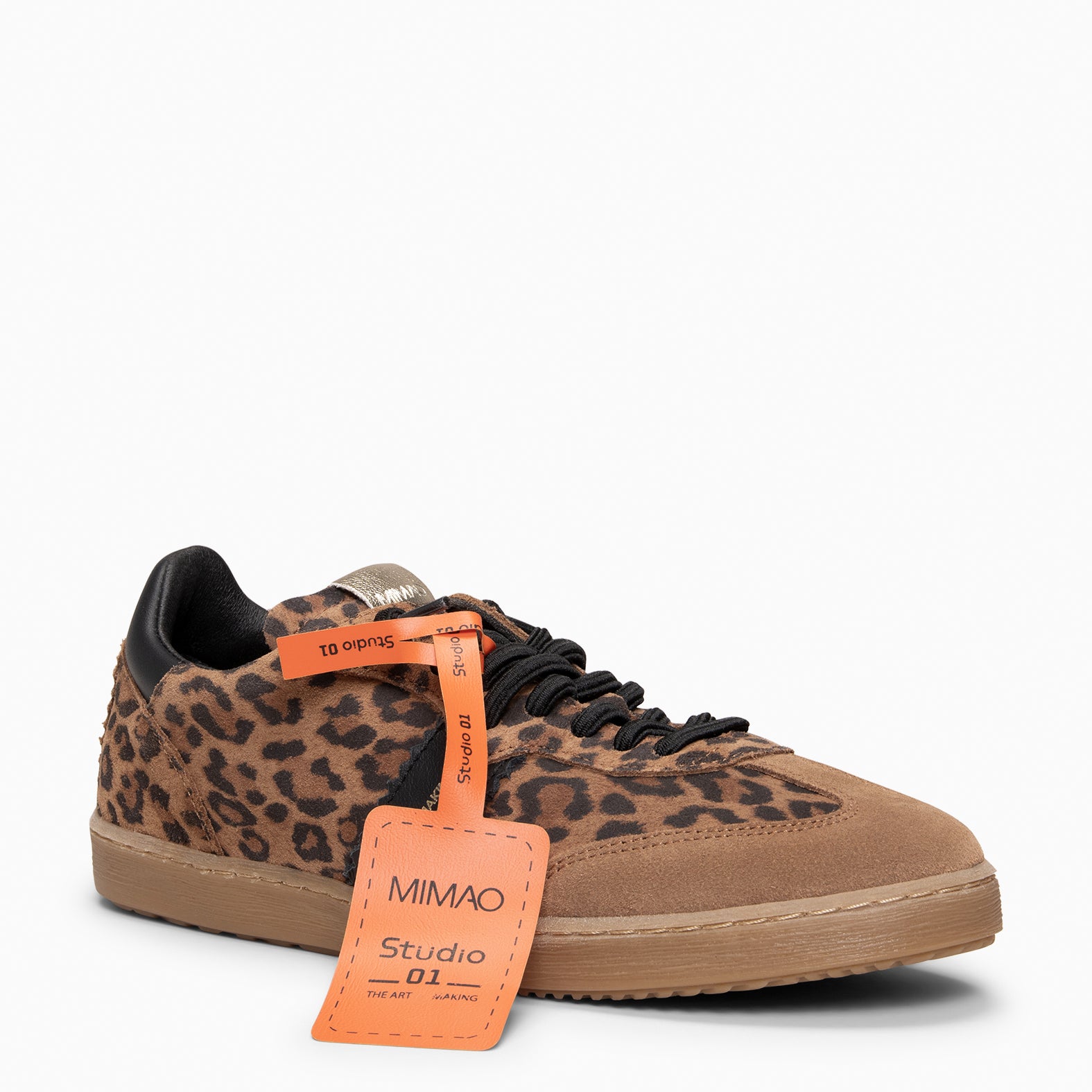 STÜDIO 01 - Deportivos LEOPARDO