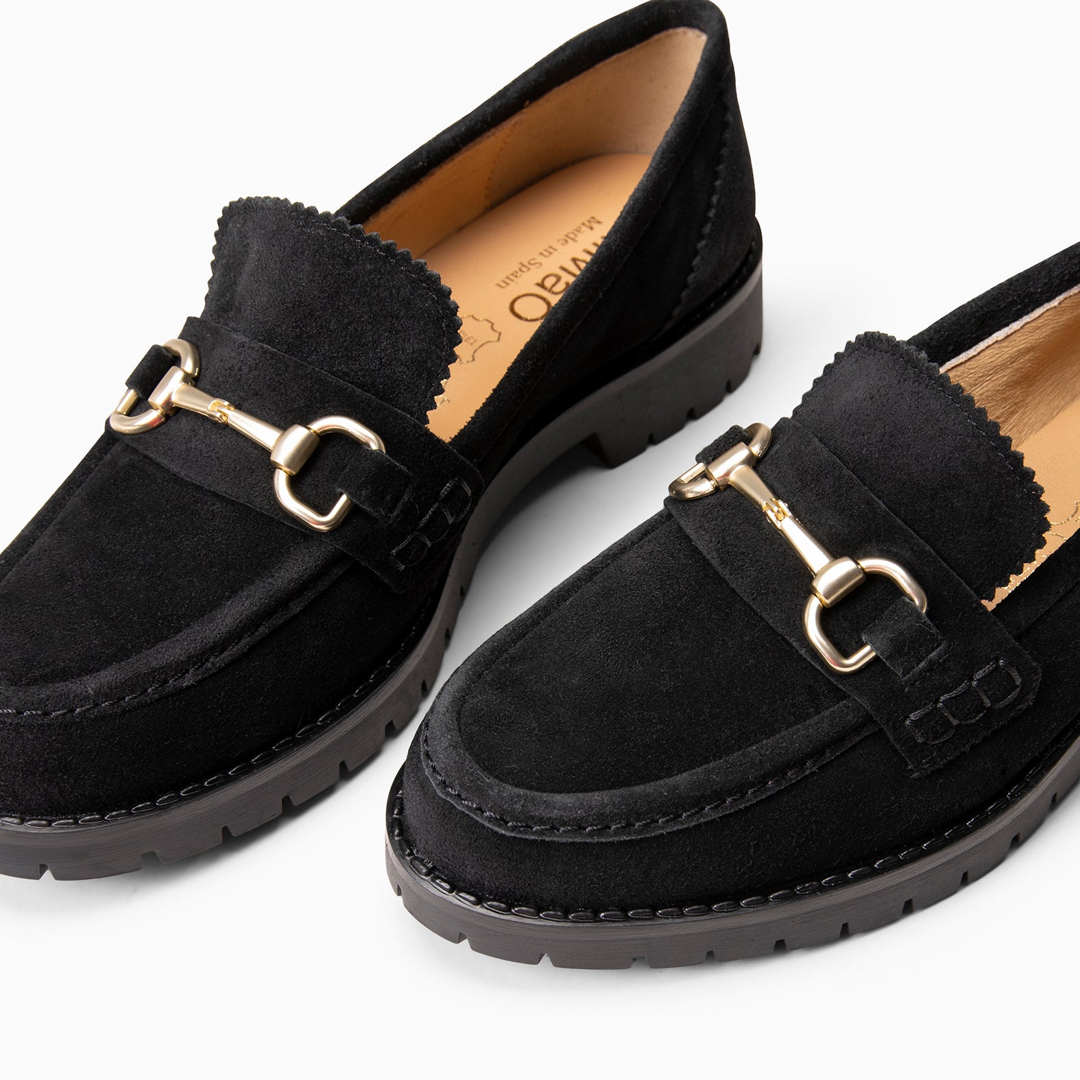 TREVILLA - BLACK moccasin with track sole