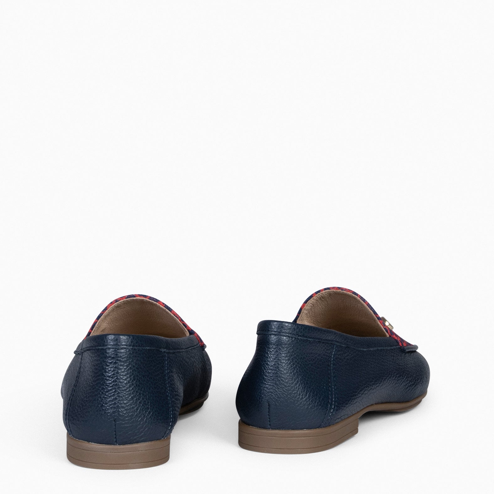 STYLE SAUVAGE – NAVY Low heeled moccasins 