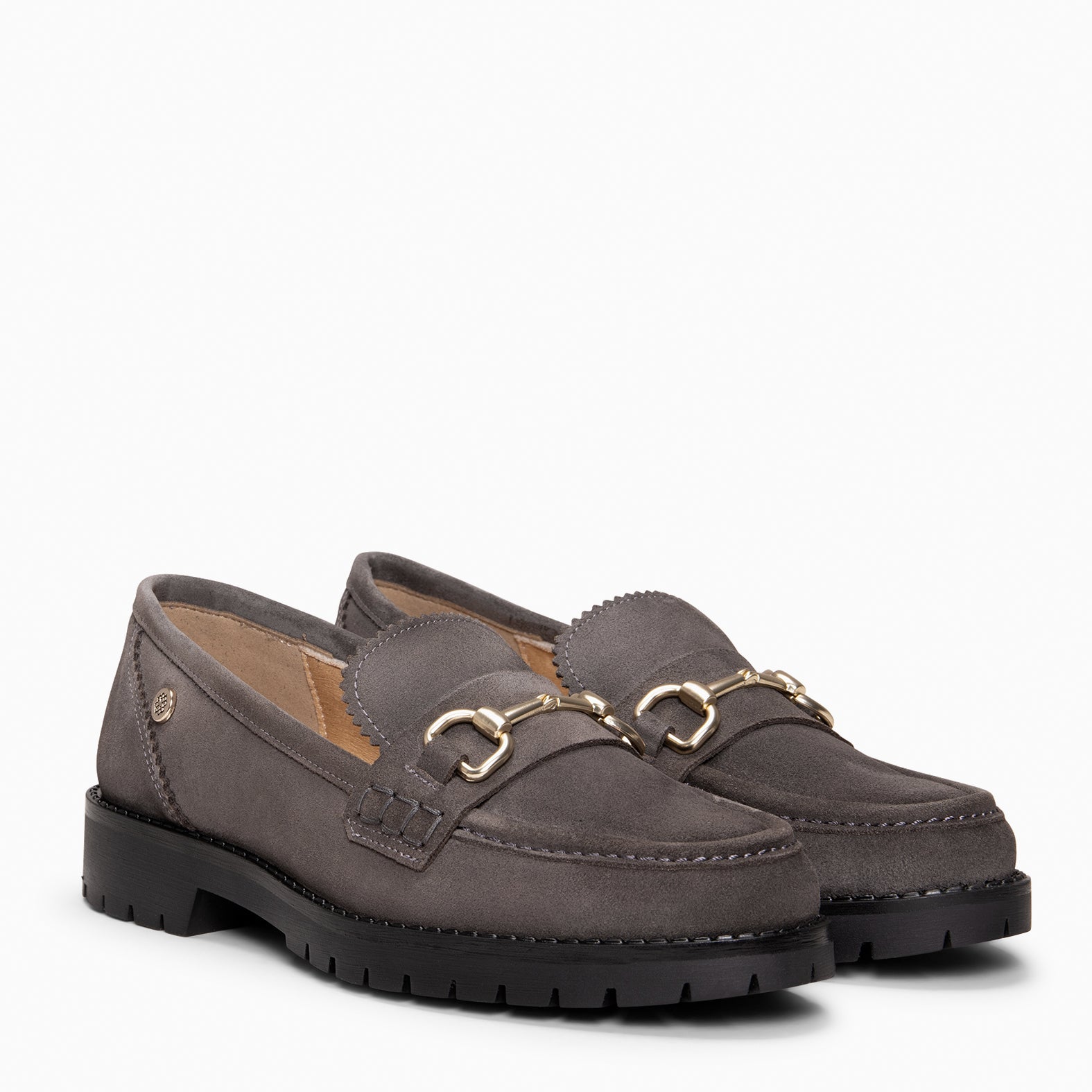 TREVILLA - Mocasín GRIS con aplique metálico