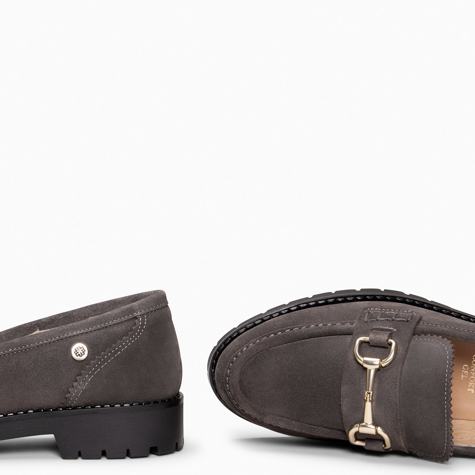 TREVILLA - Mocasín GRIS con aplique metálico