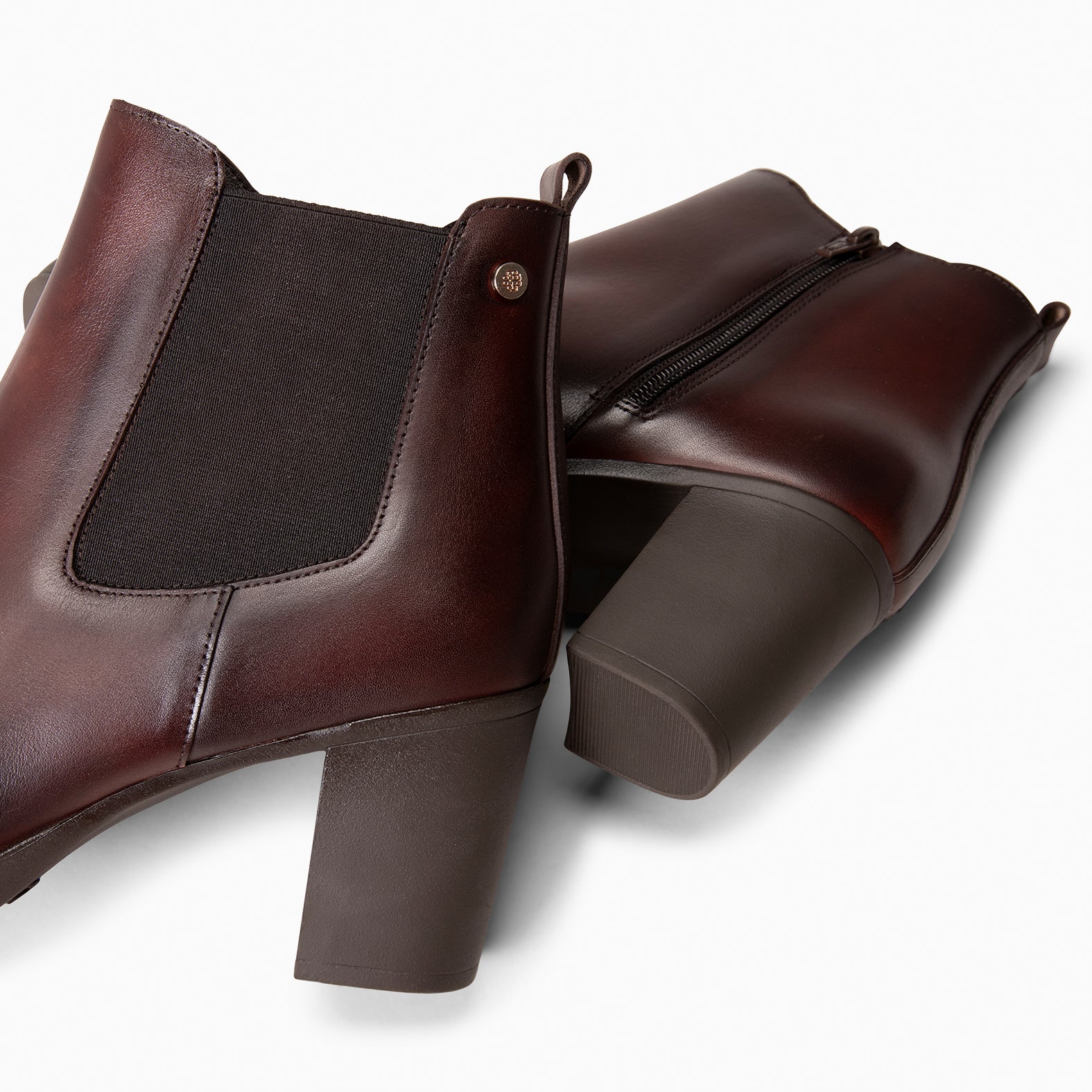 SABRINA – Botin de tacón alto con elástico lateral MARRON