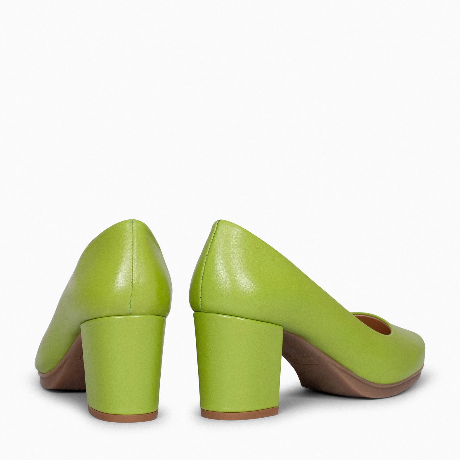 URBAN S SALON – PISTACHIO nappa leather mid heel