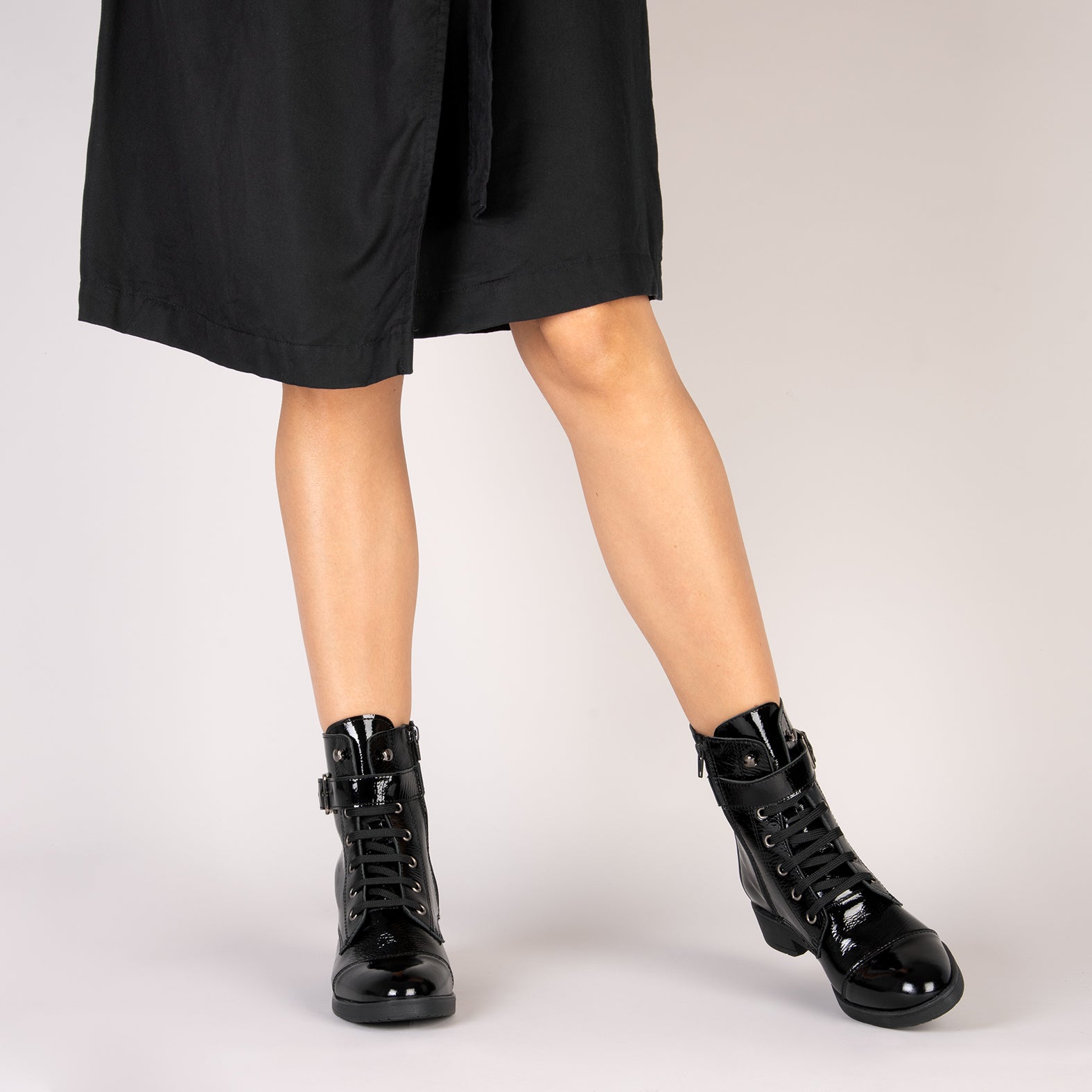 BELFAST – CHAROL BLACK Women casual booties