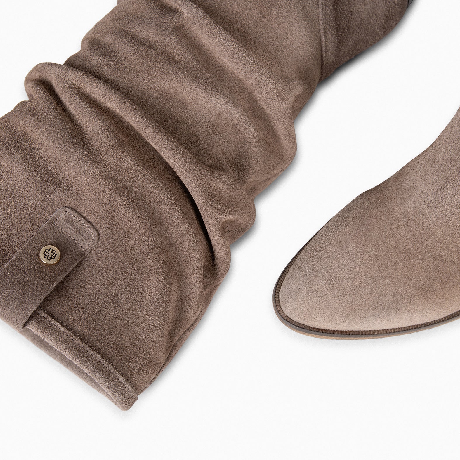 VILNA – Bottes plissées en daim TAUPE