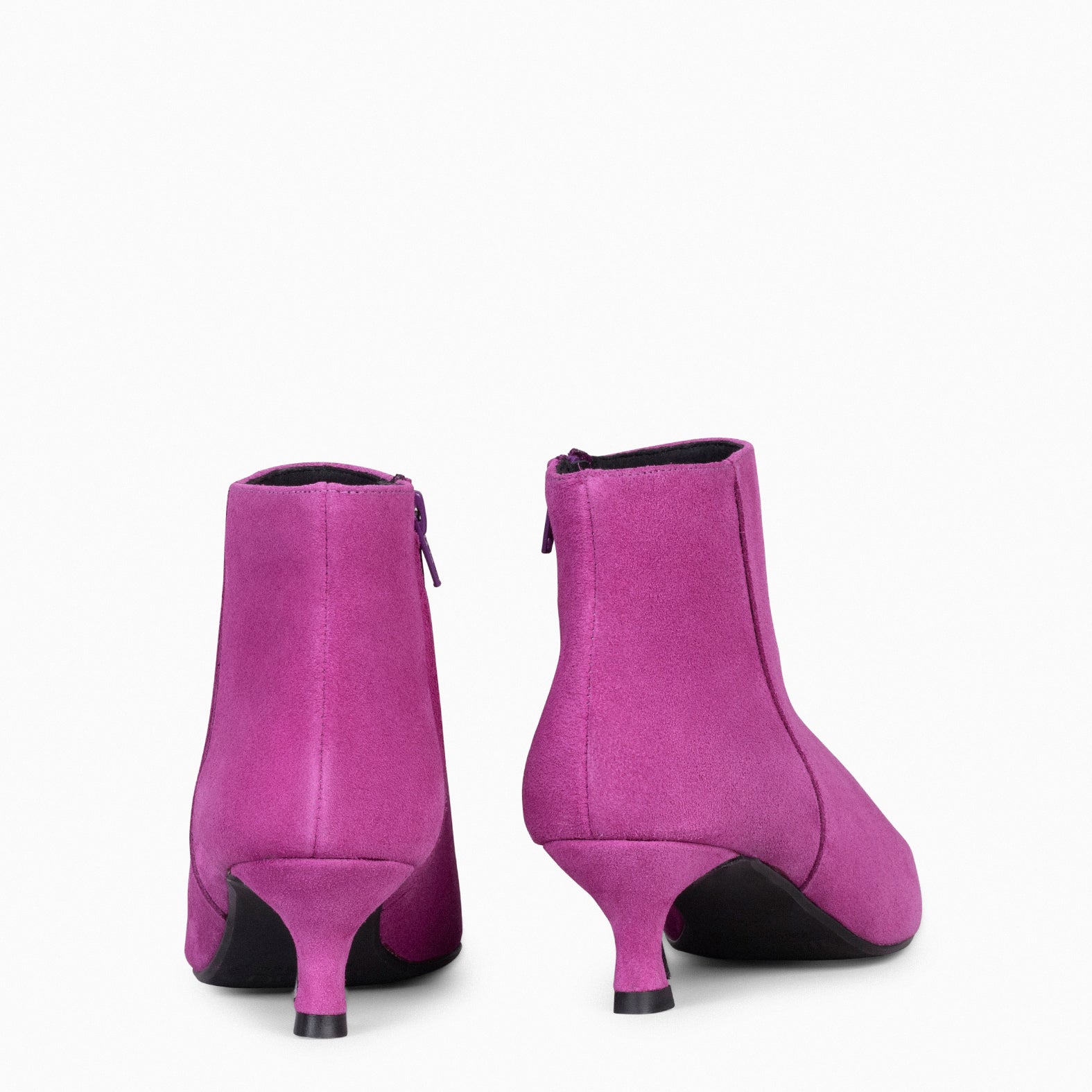 ROYAL SUEDE – FUCHSIA Low heel booties
