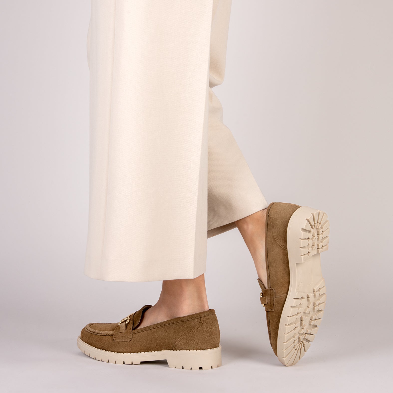 TREVILLA – BROWN MOCCASIN WITH TRACK SOLE