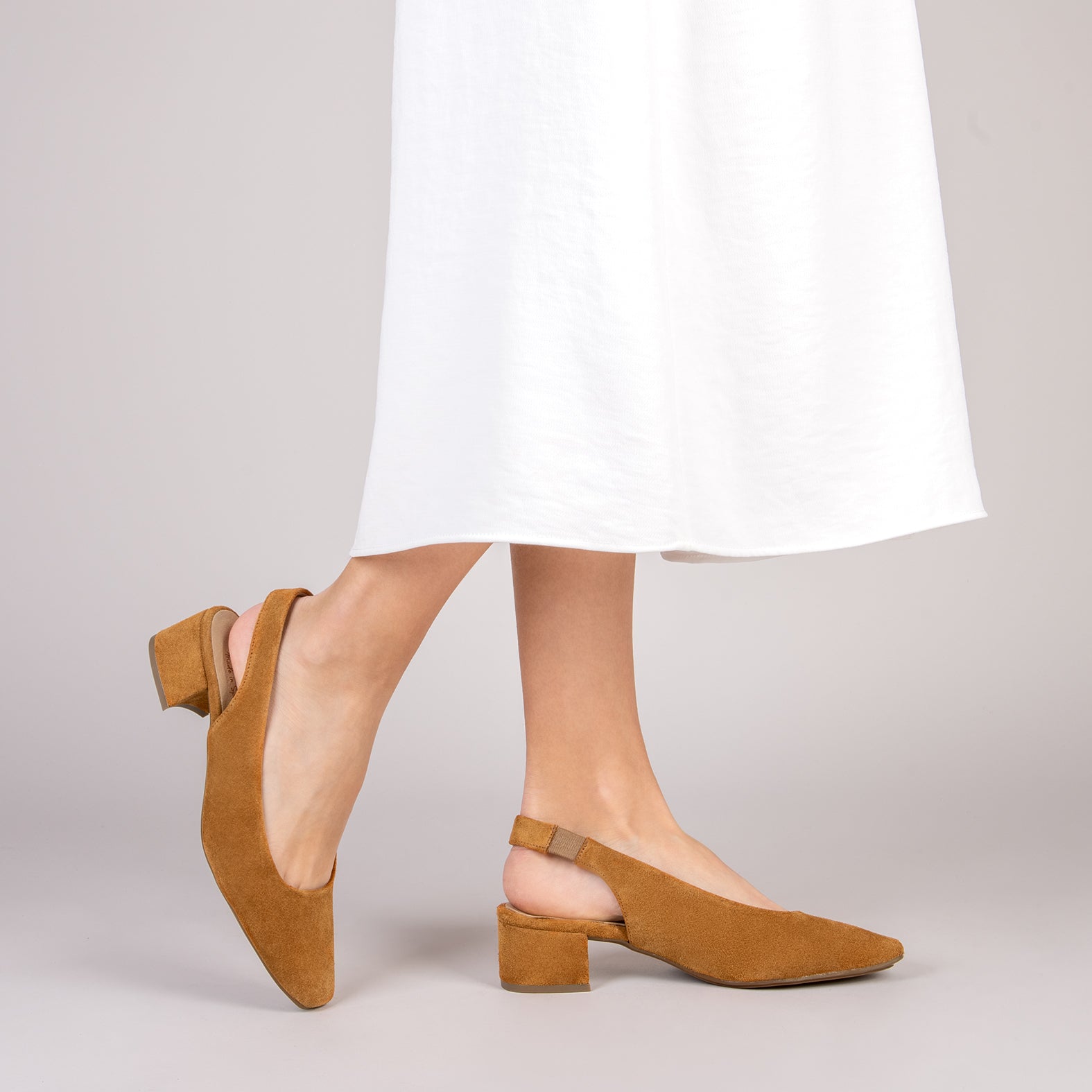 URBAN LADY – Chaussures slingbacks à talon CAMEL