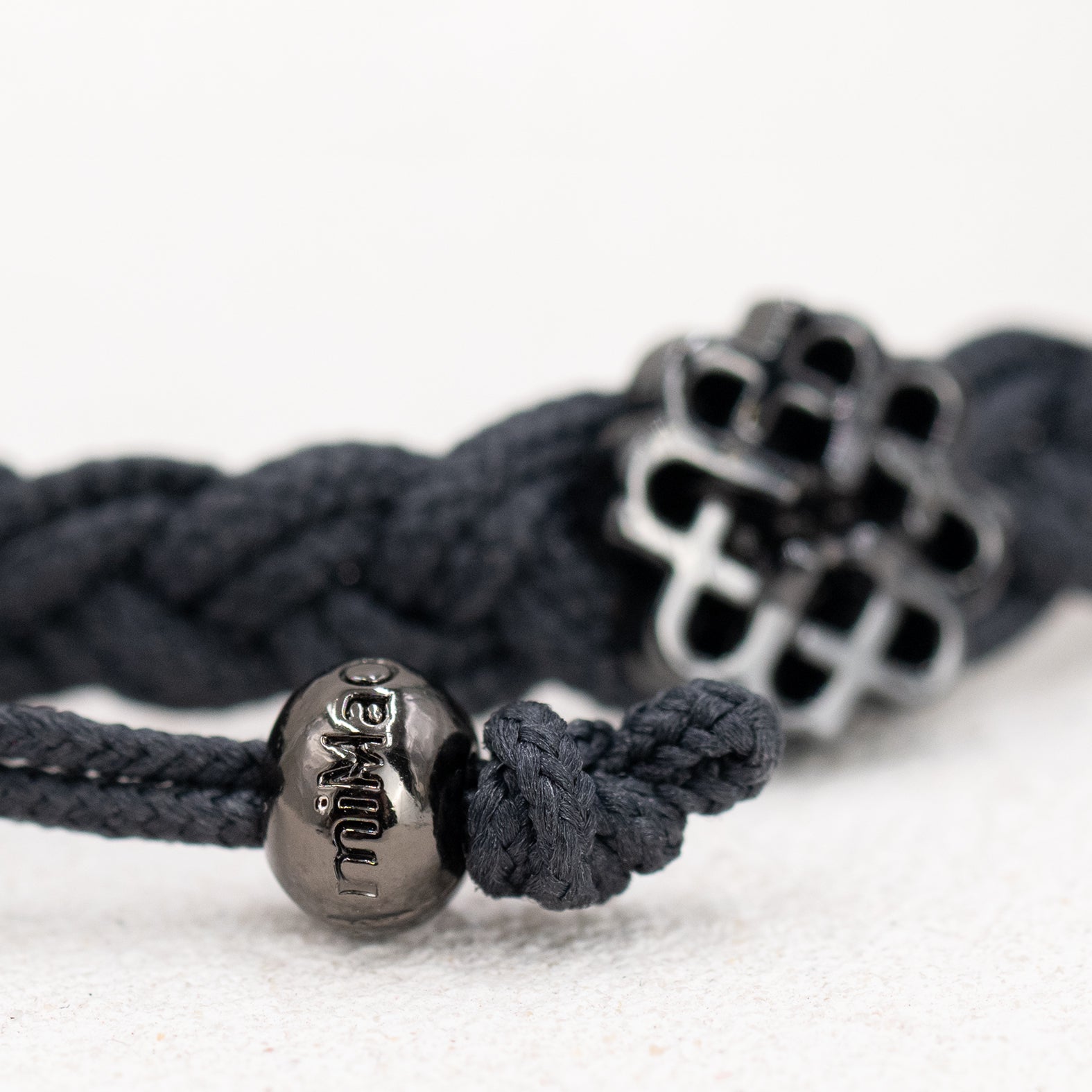 PULSERA GRIS DE LA SERENIDAD