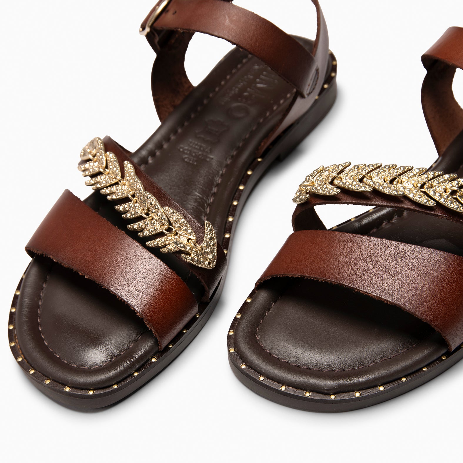 THEMIS - BROWN Flat leather sandals