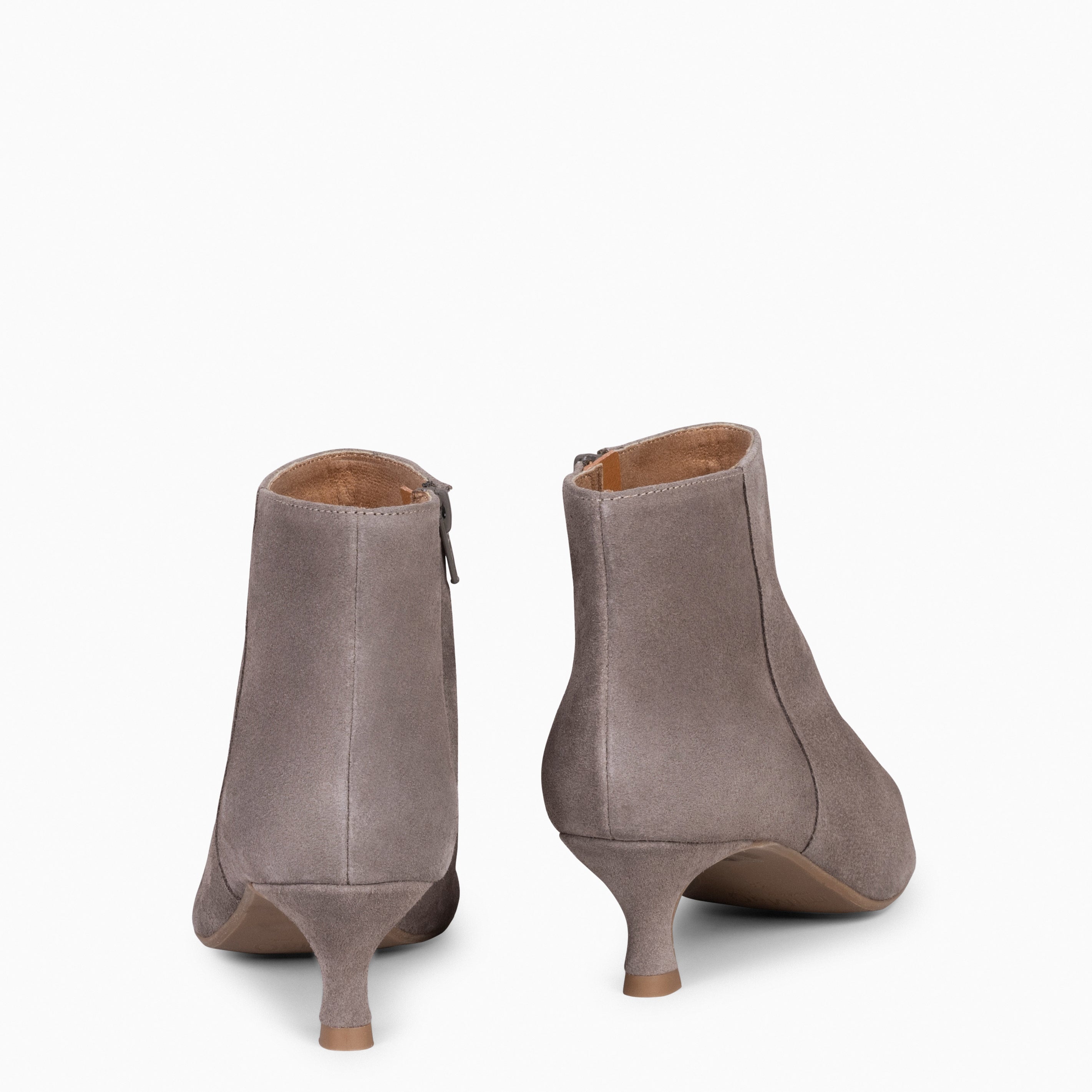ROYAL SUEDE – TAUPE Low heel booties