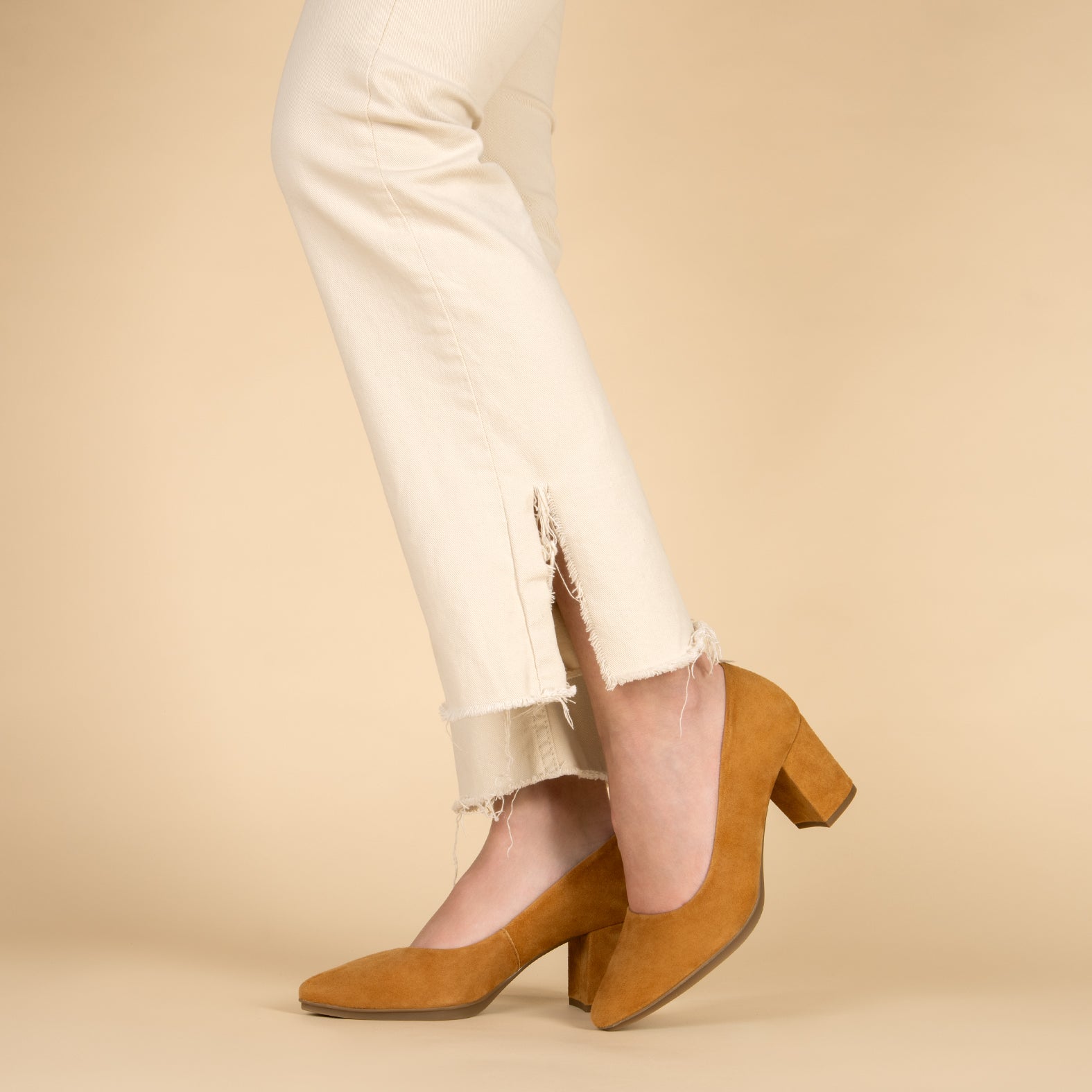 URBAN S – BROWN Suede Mid-Heeled Shoes 