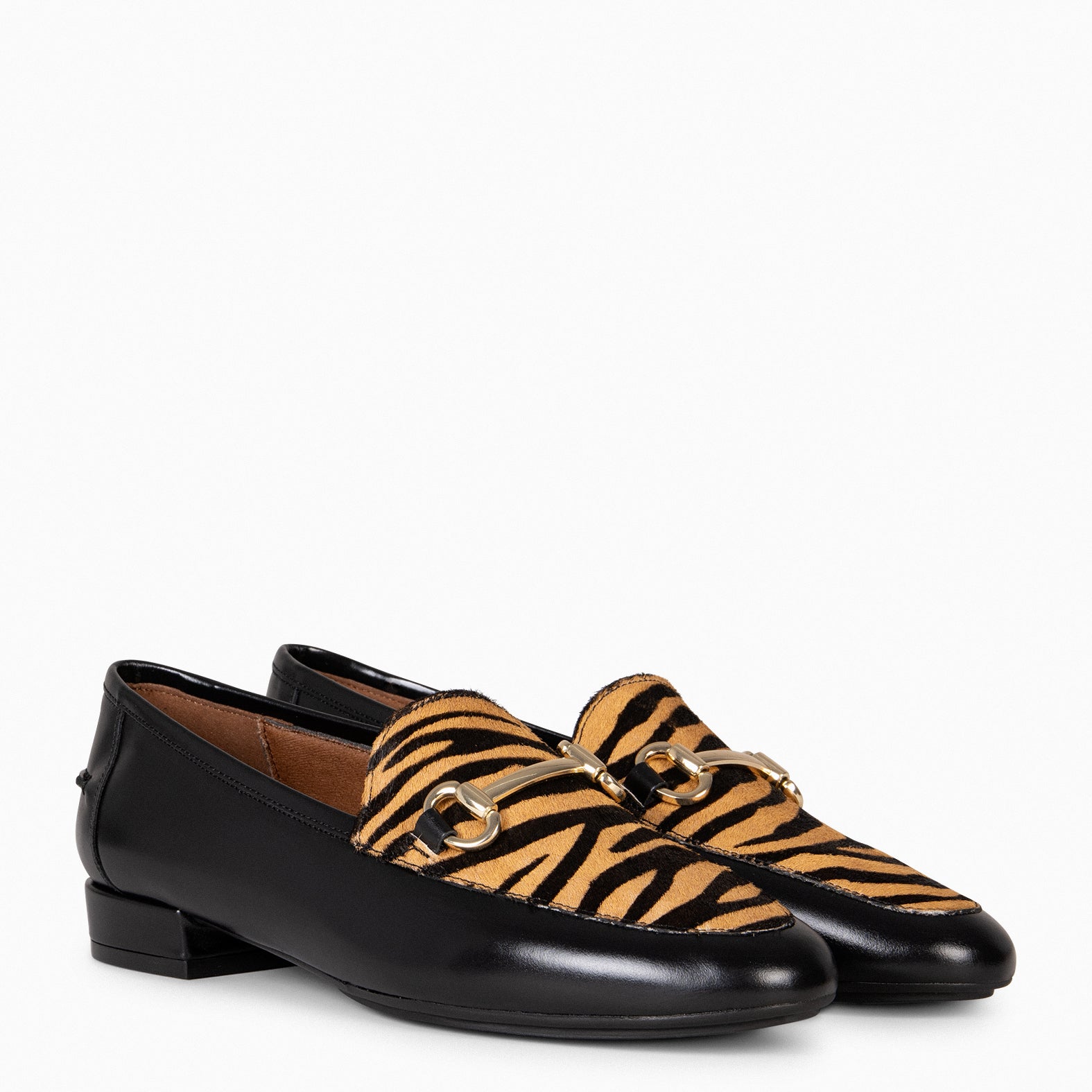 STYLE WILD – ZEBRA CAMEL animal print moccasins