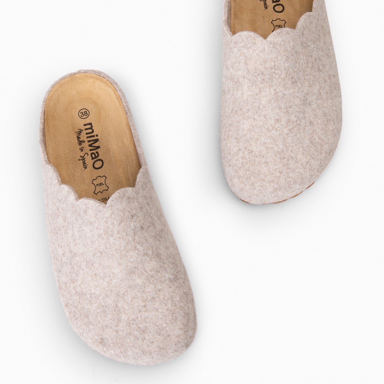 SWEET HOME – BEIGE SLIPPERS