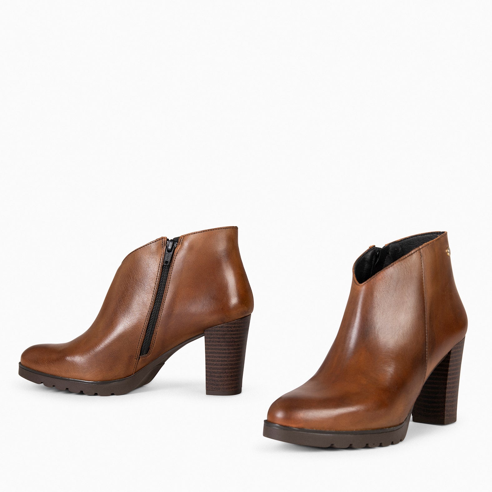 CLASSIC - Bottines pour femme à talon CAMEL