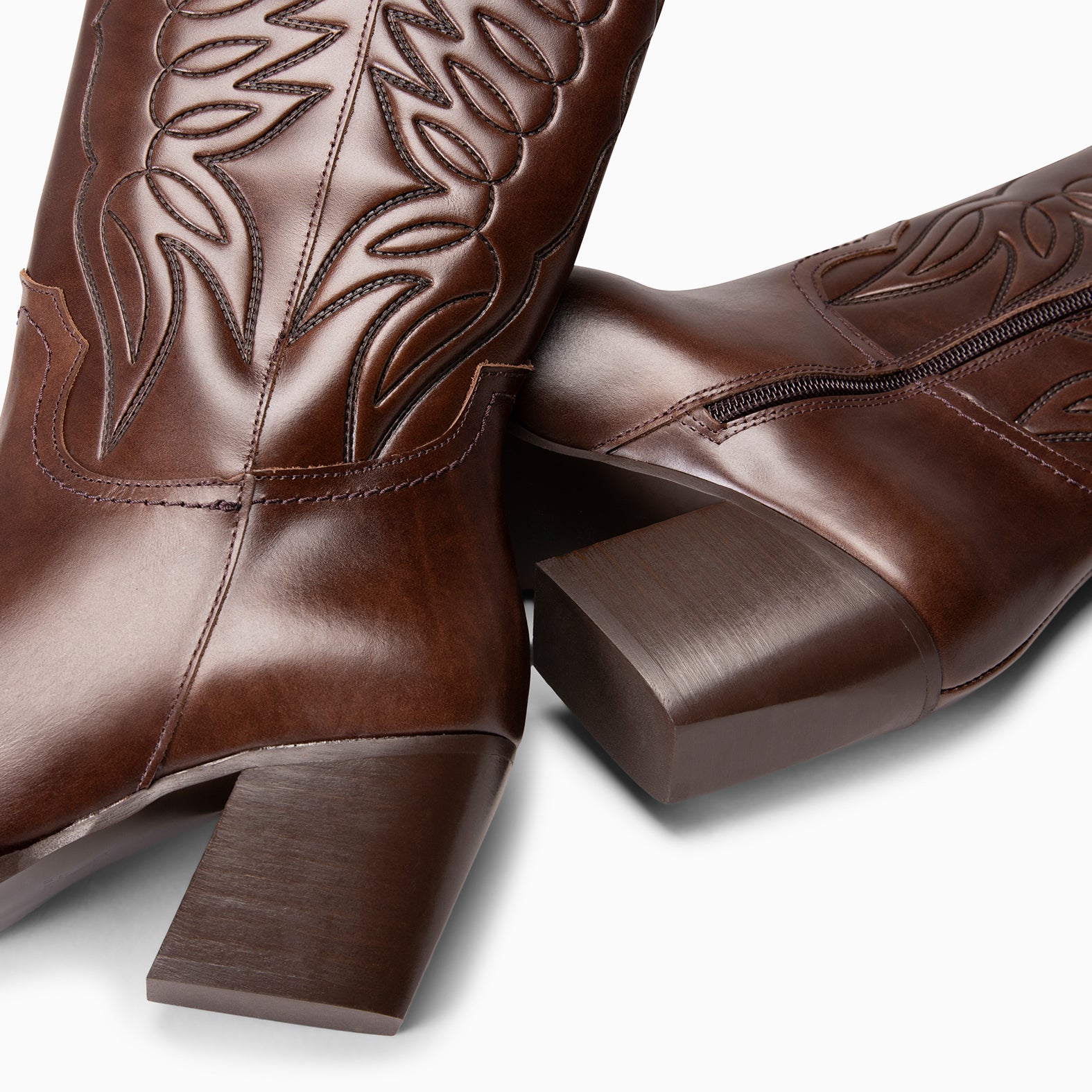 SALOON - Bottes cowboy en cuir brodé MARRON