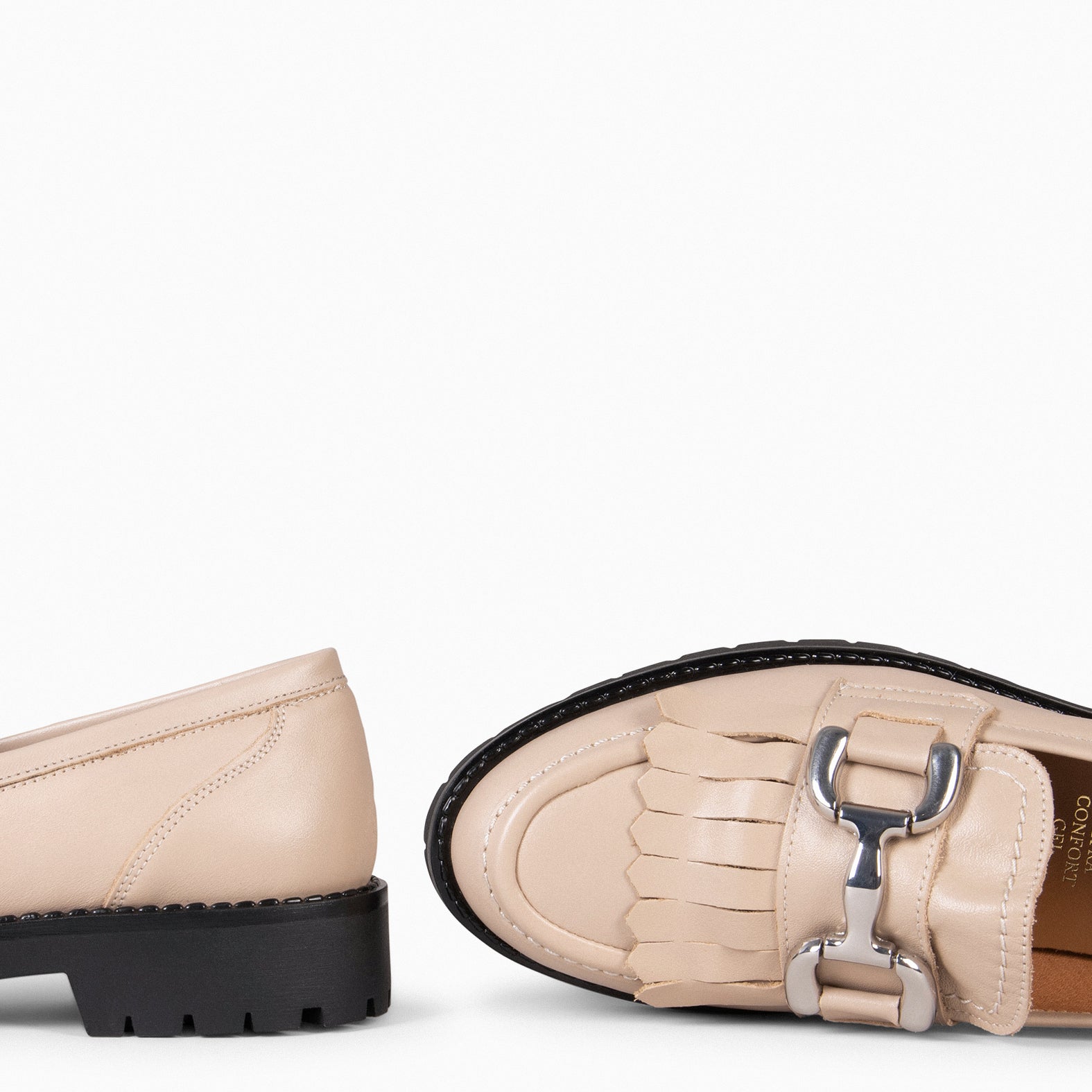 BOLTON – BEIGE Moccasins with track sole