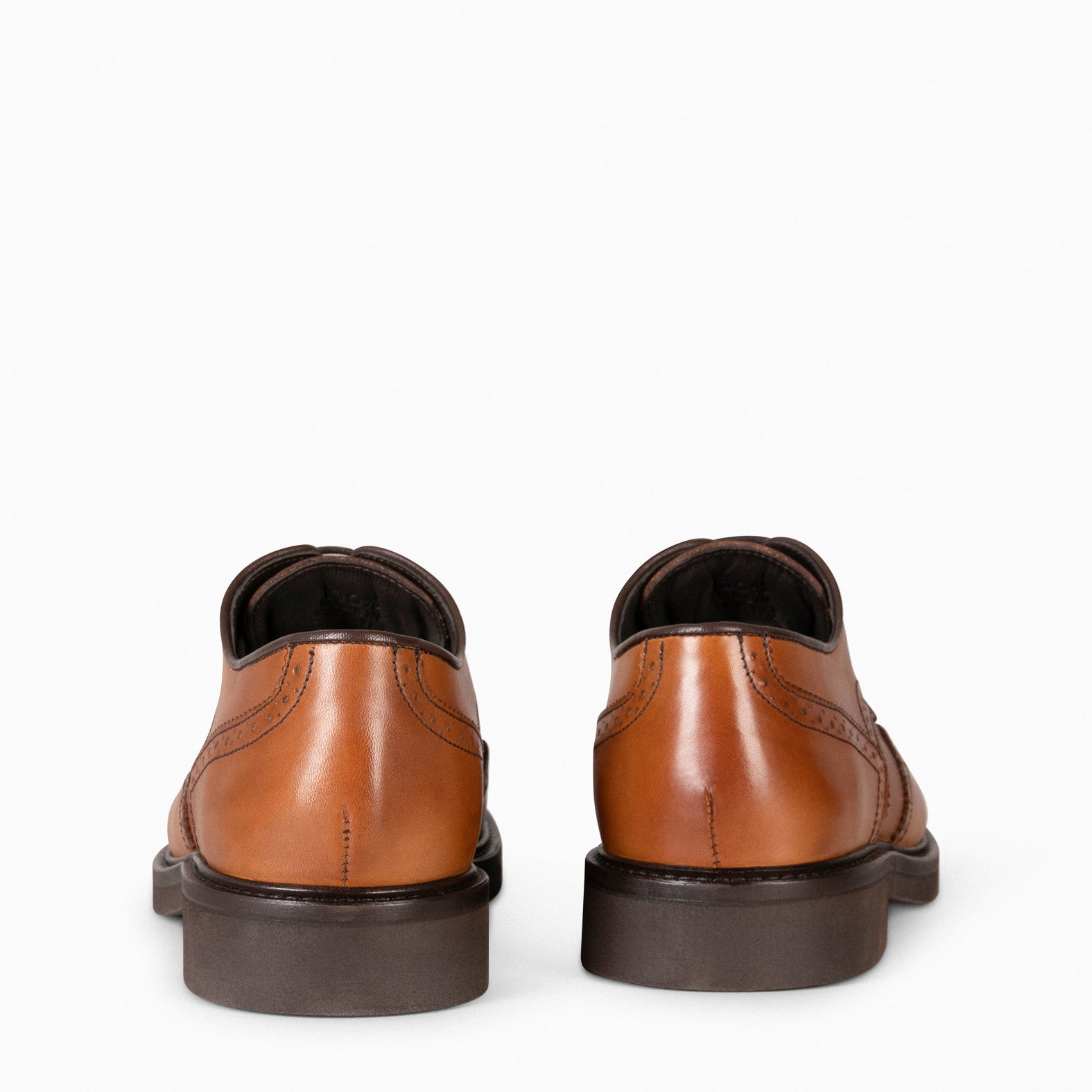 QUEVEDO – CAMEL Men’s shoe with laces