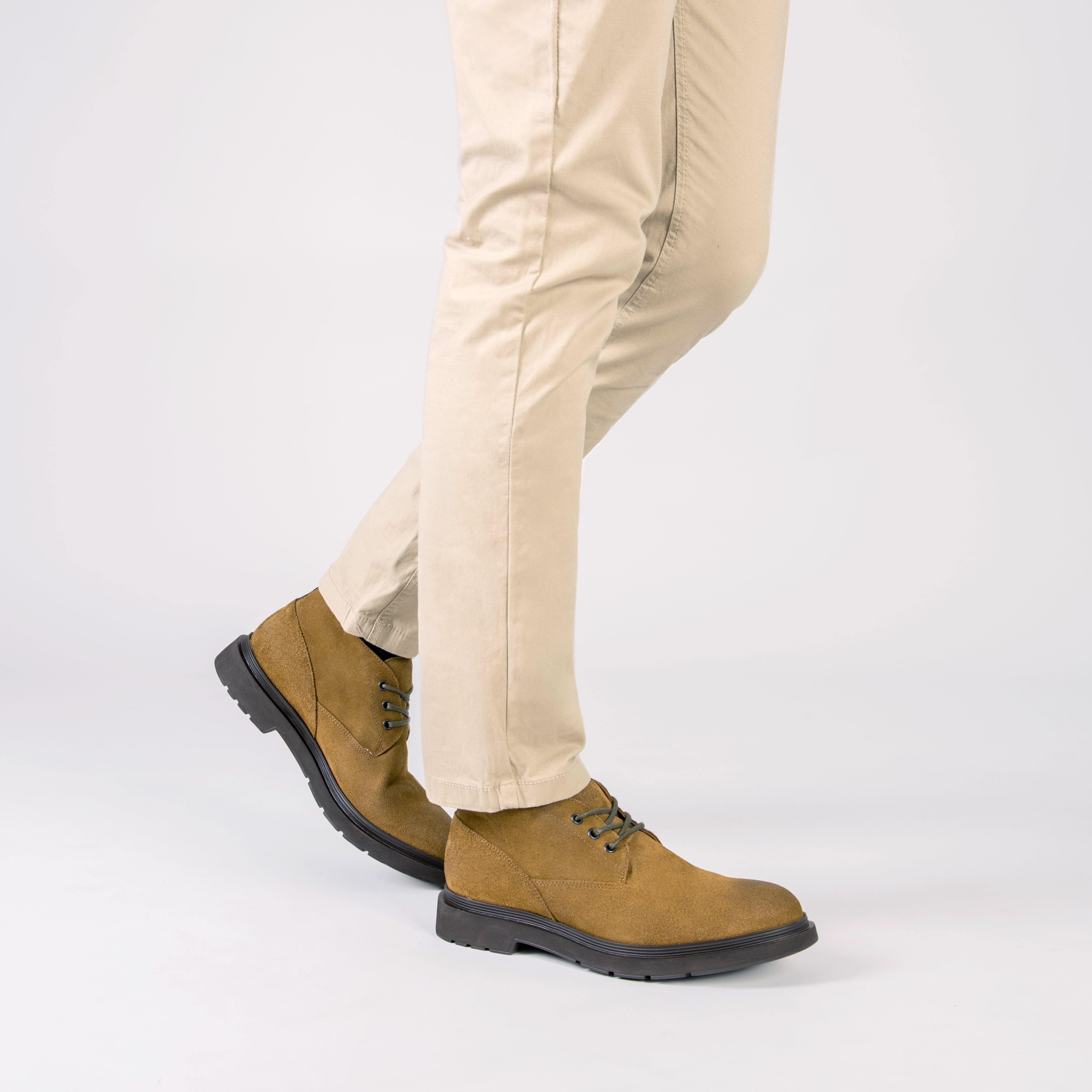 VELÁZQUEZ – KAKHI Men’s booties 