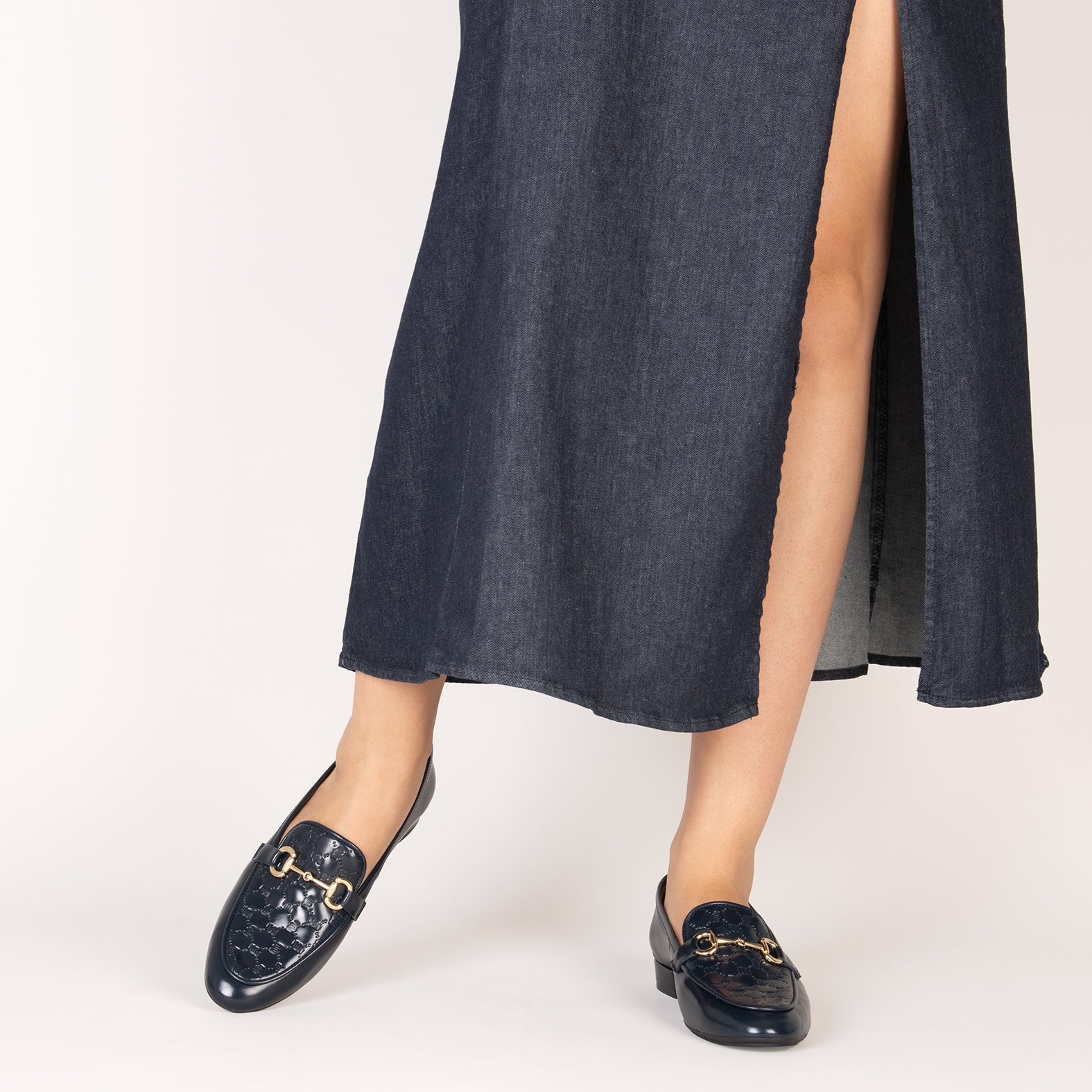 ELOISE – NAVY Flat Moccasins