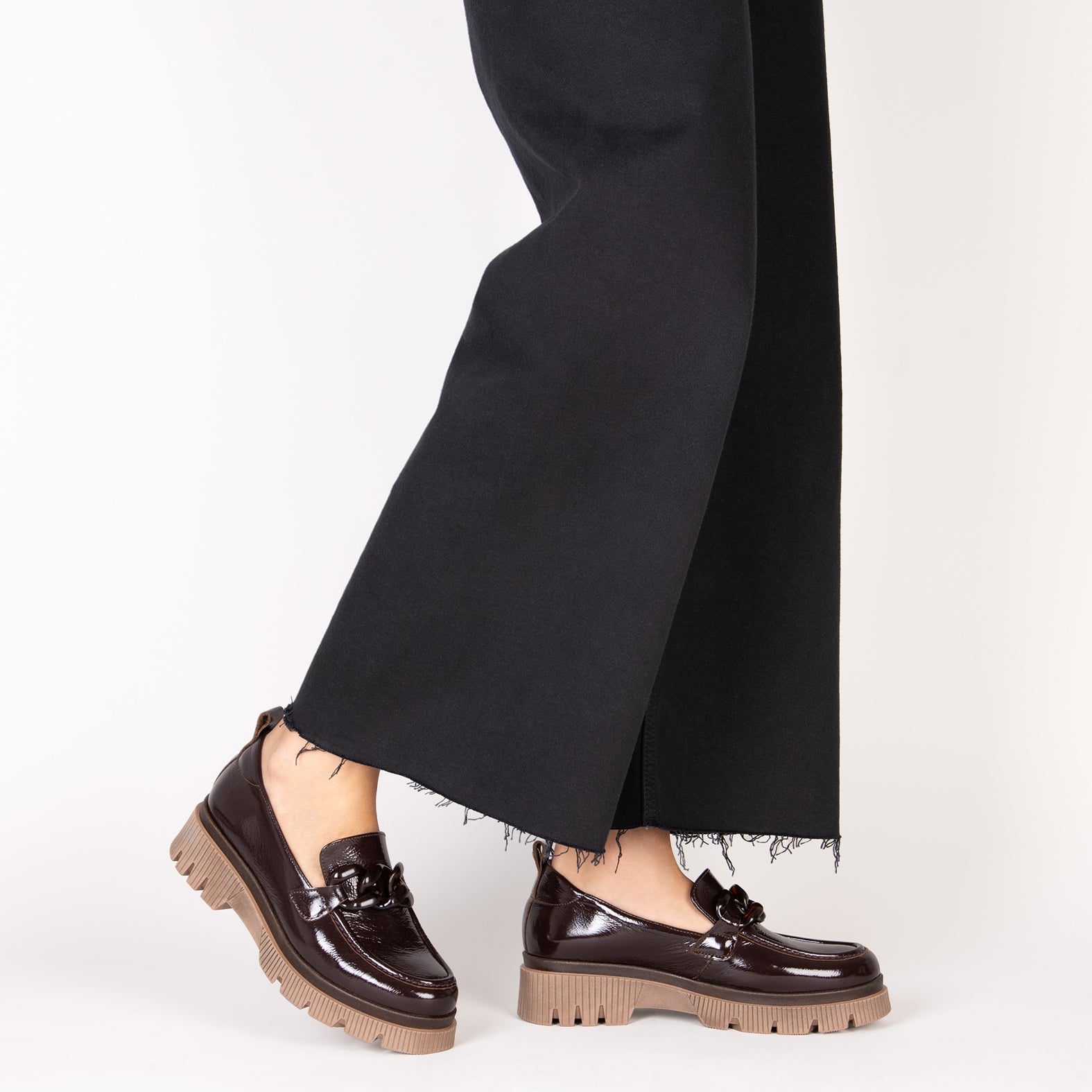 LOLA – BROWN Moccasin with track sole