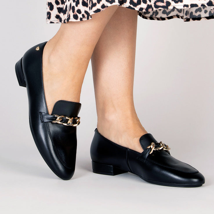 CHAIN – Mocasines planos con adorno metalizado NEGRO