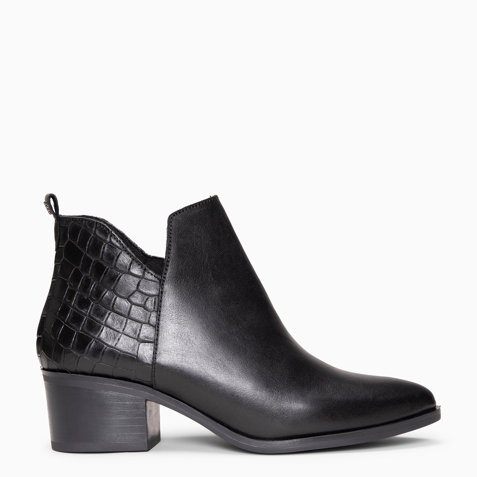SHELLY - BLACK Low ankle boot with elastic 