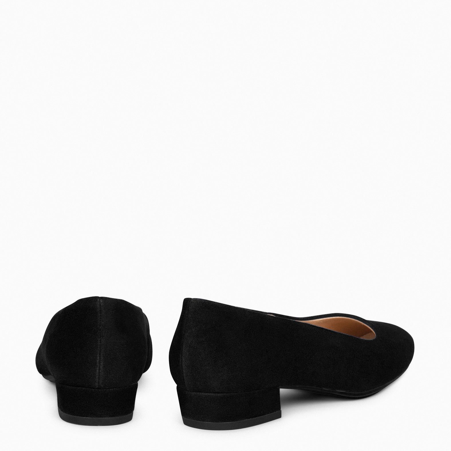 URBAN XS –  BLACK LOW-HEELED SUEDE SHOES