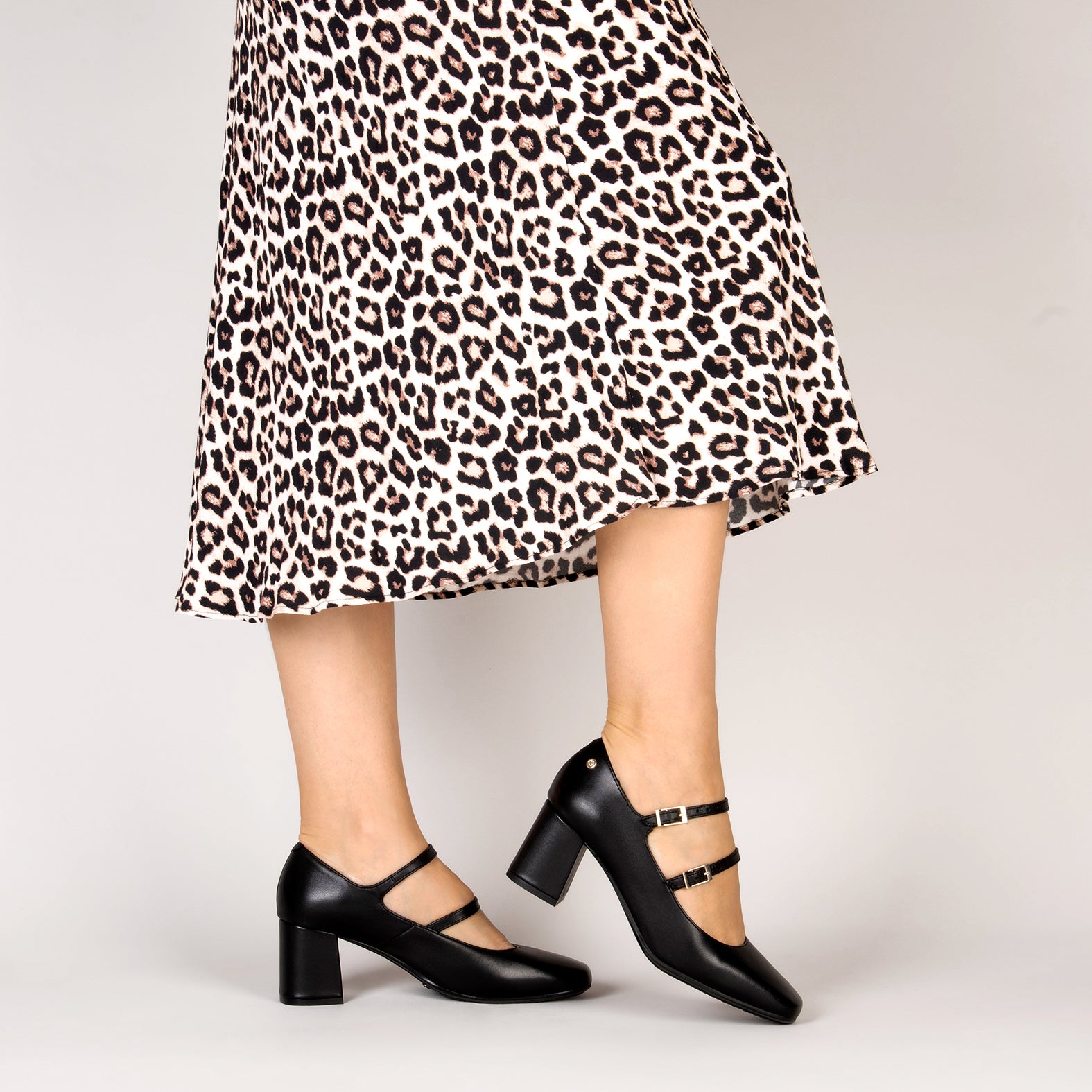 Pura Lopez Zapato Salon Ante Negro Tacones Pura Lopez Negro Talla