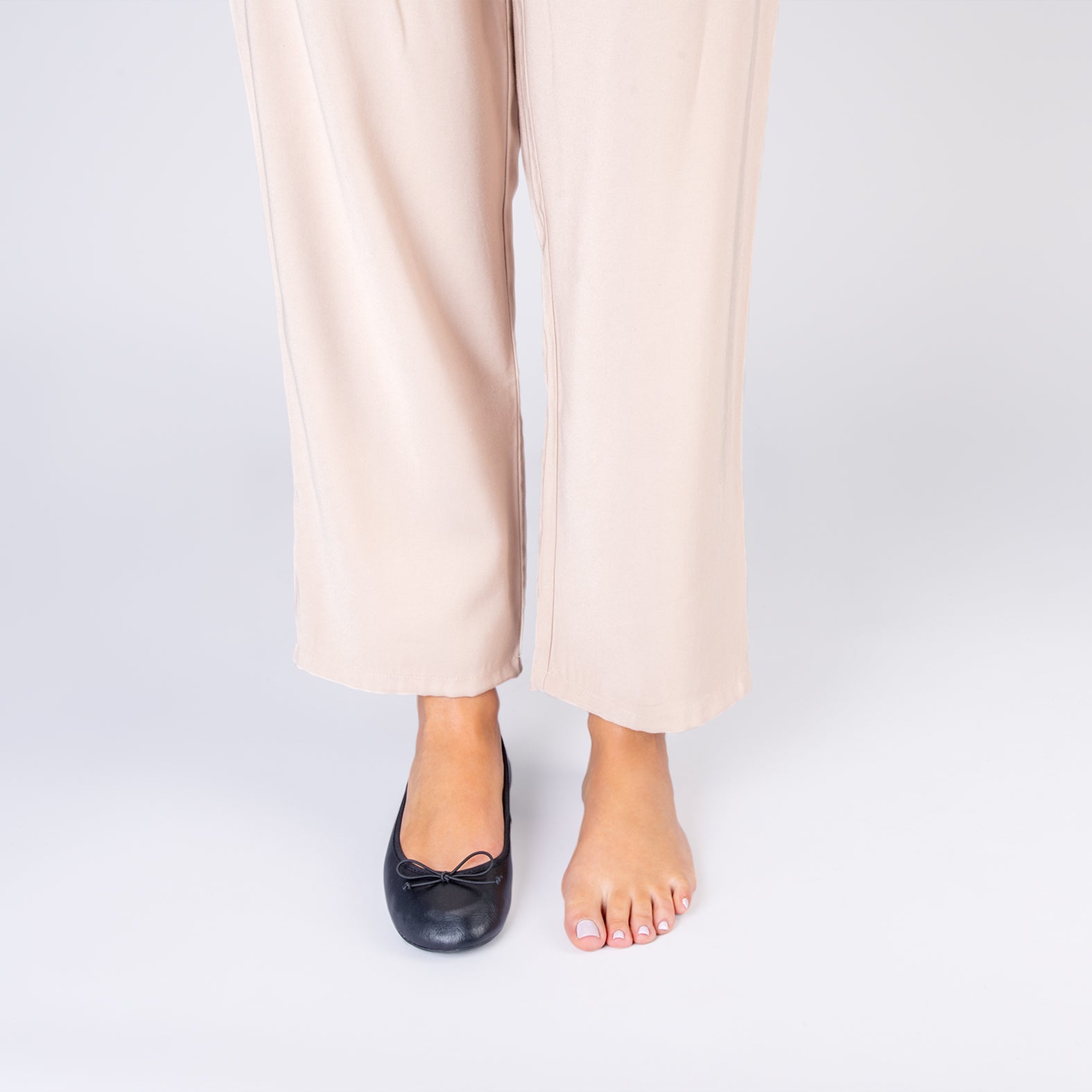 CAMPANILLA - Ballerines Baresoft à nœud NOIR