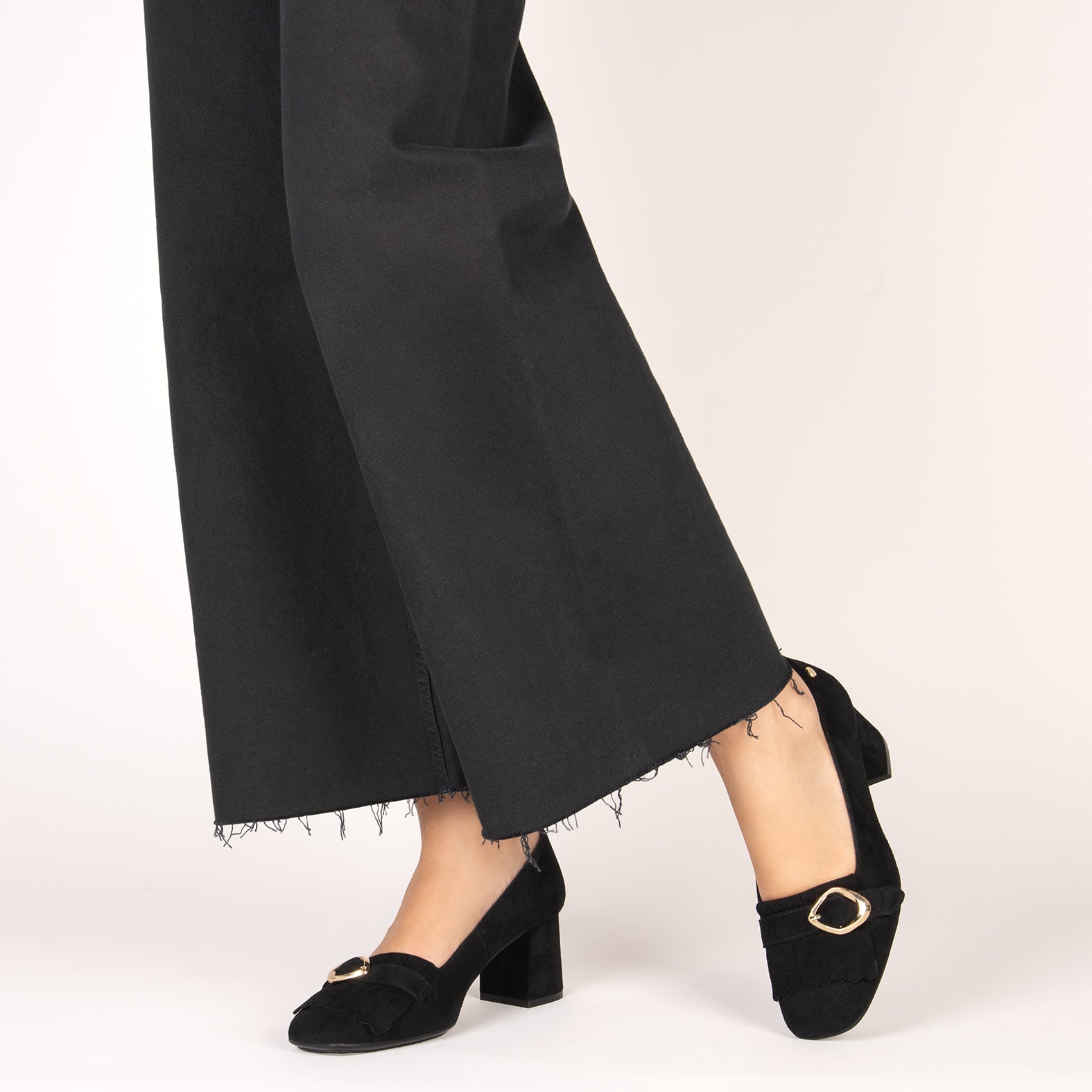 SISSI – BLACK BLOCK HEEL MOCCASINS