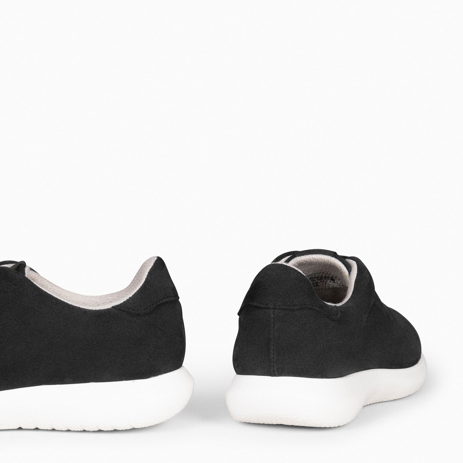 WALK – BLACK comfortable women sneakers